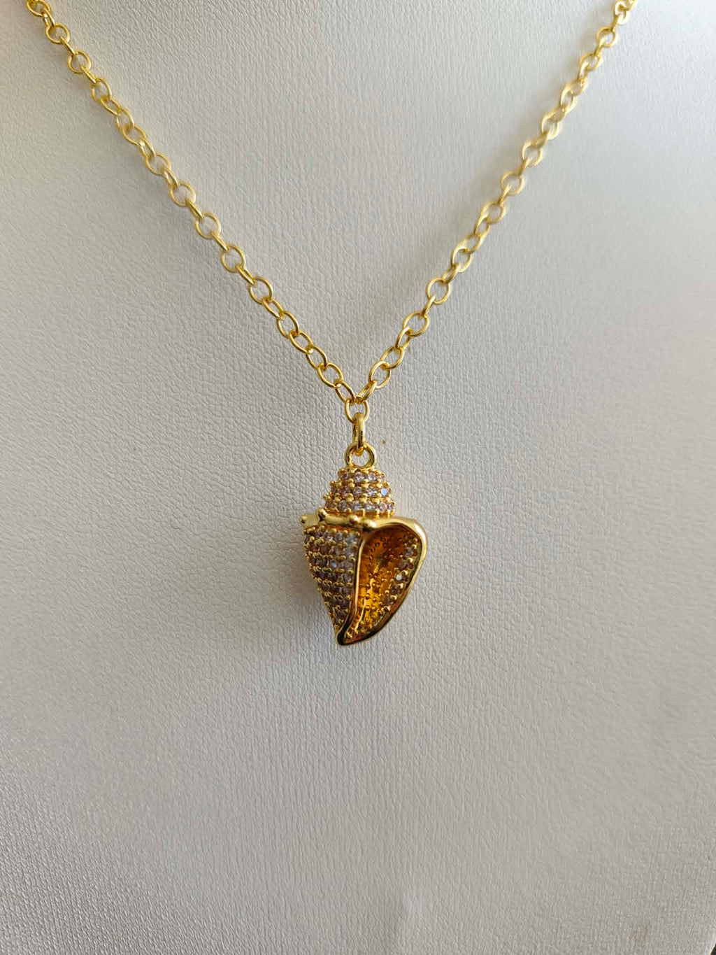 Collier "coquillage étincelant"