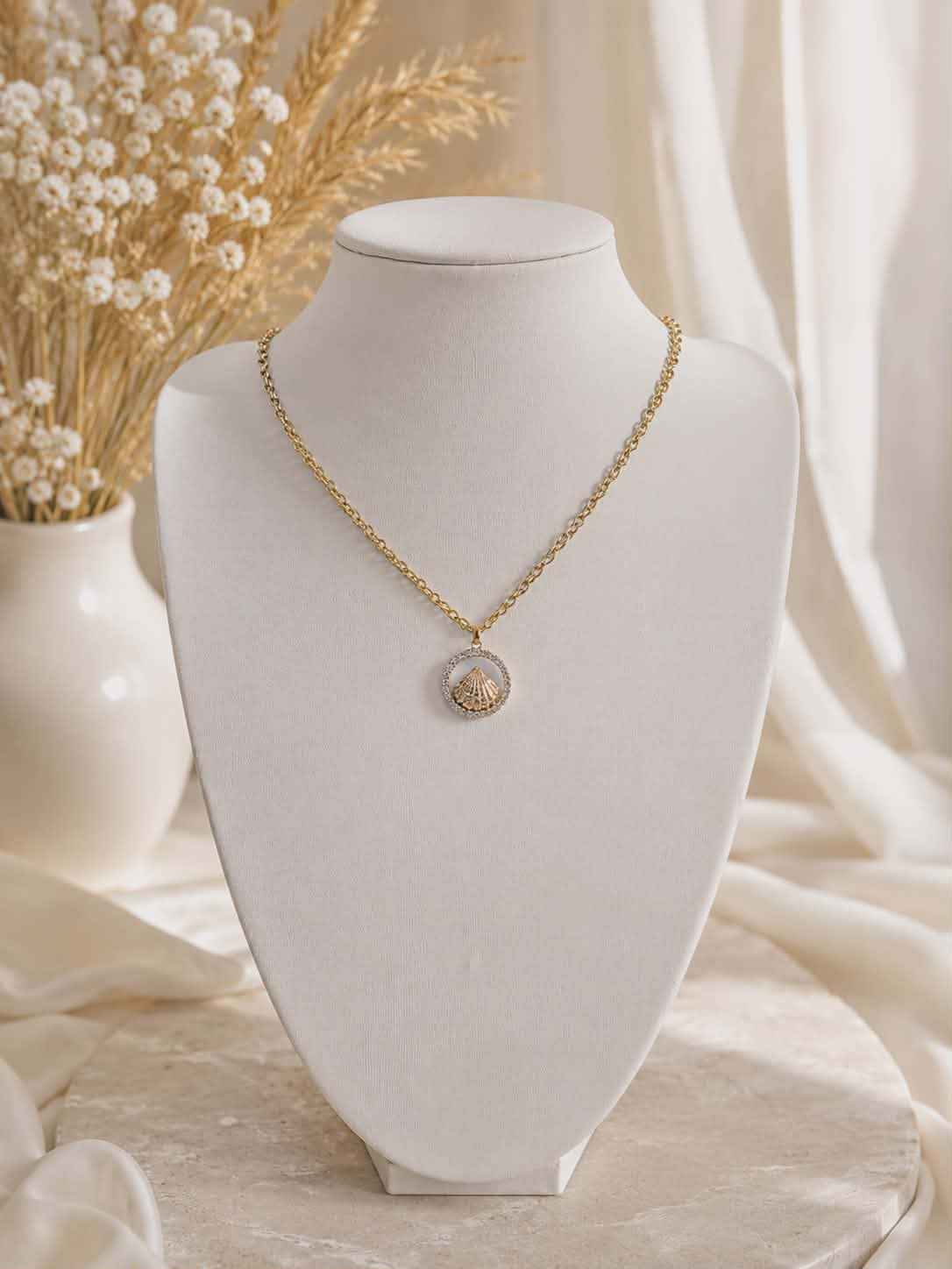 Collier "coquillage d'été"