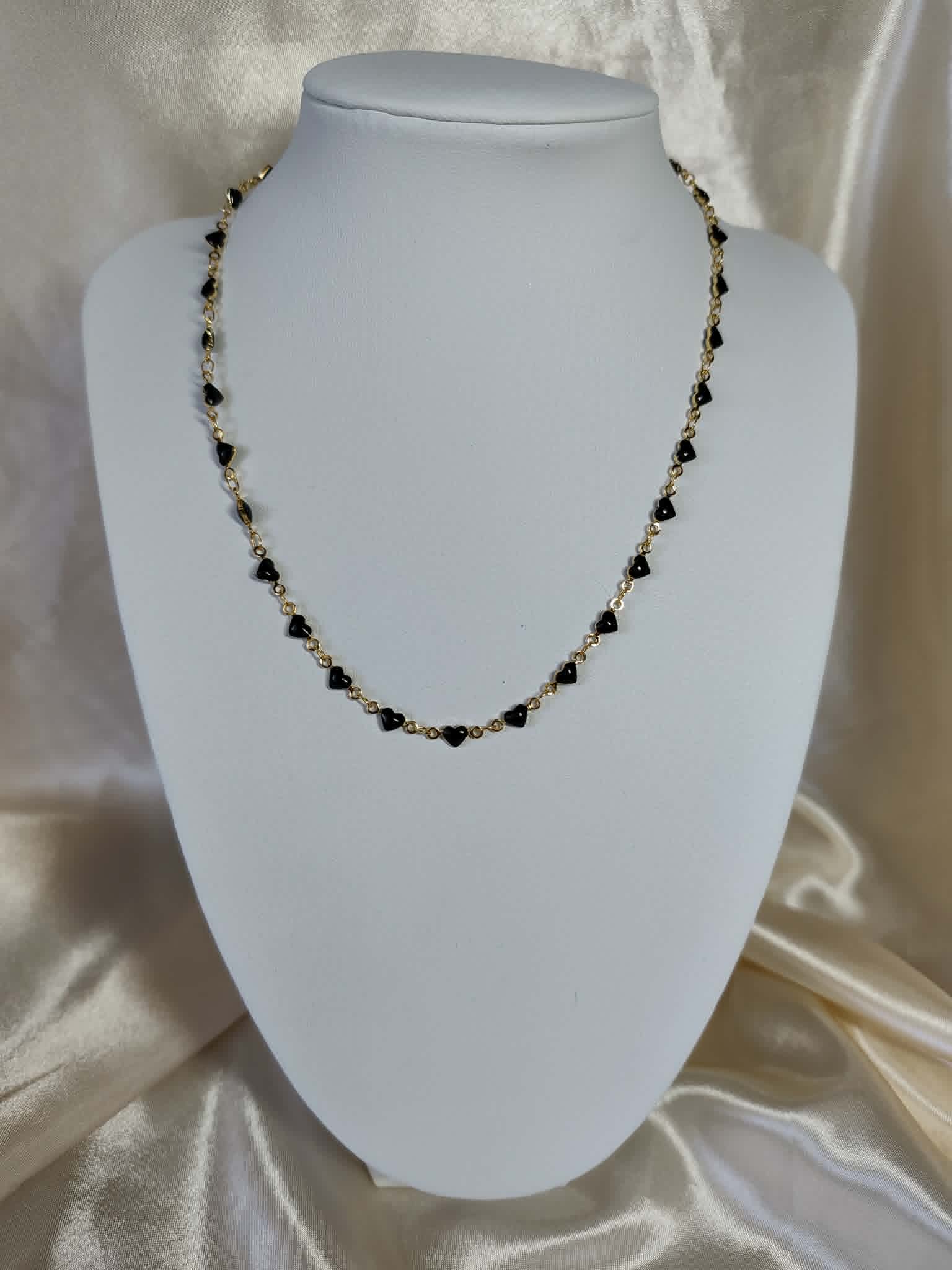 Parure "coeur noir" collier + boucles d'oreilles