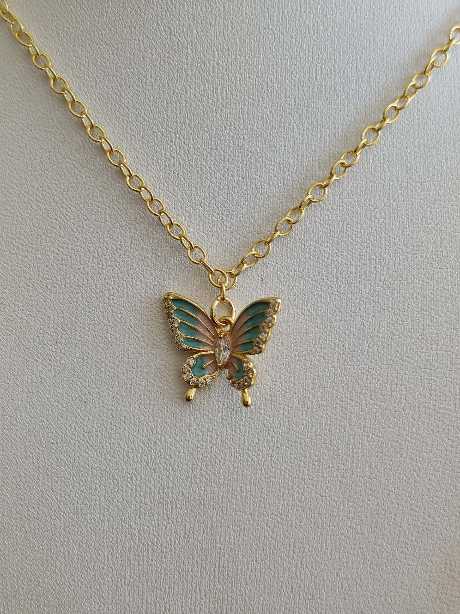 Collier "Papillon magique"
