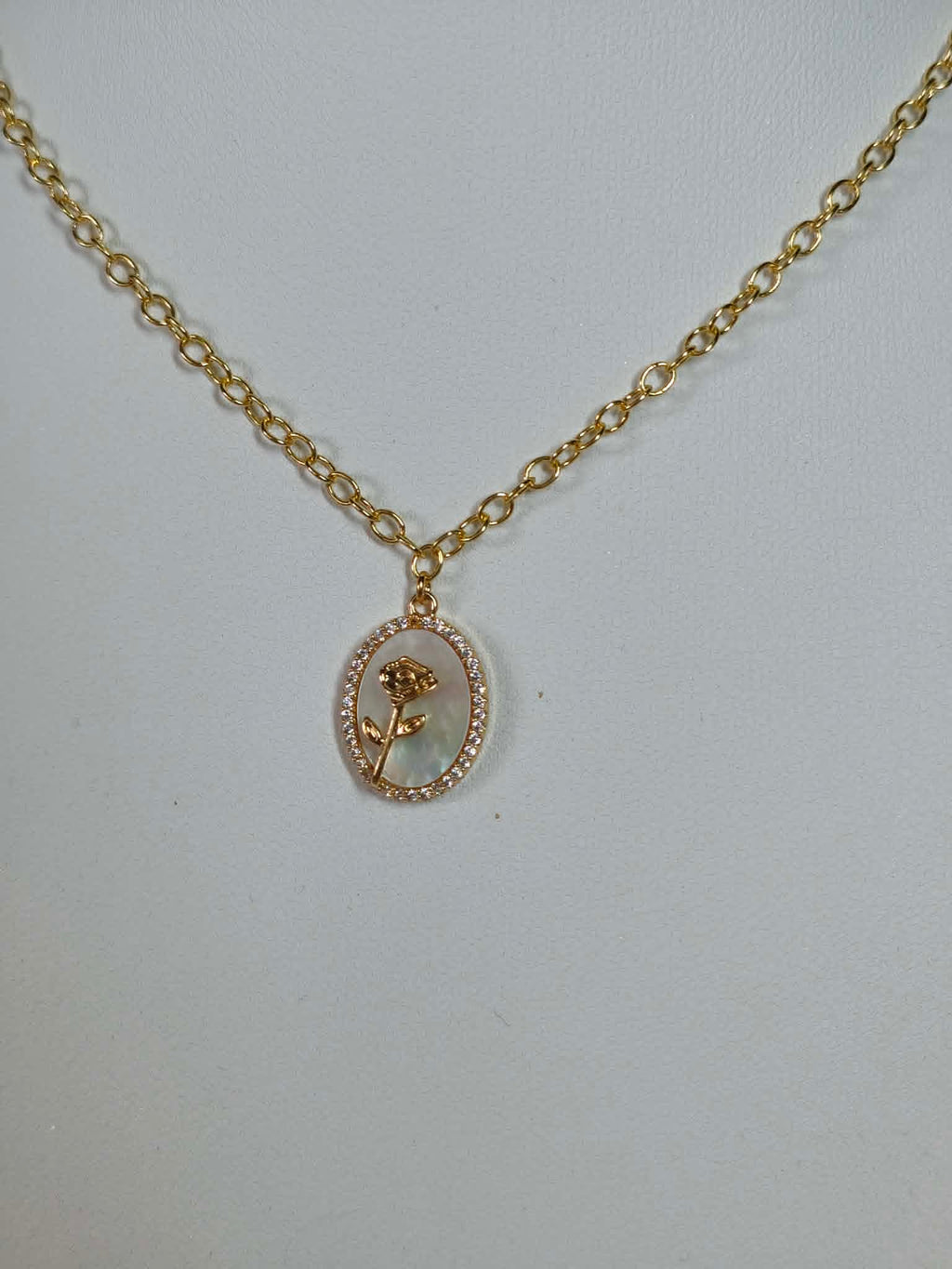 Collier "Rose Éternelle"