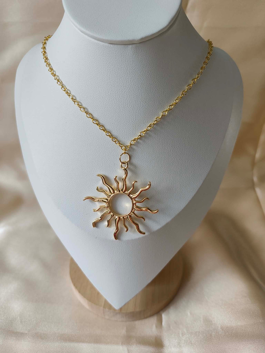 Collier "Soleil doré"