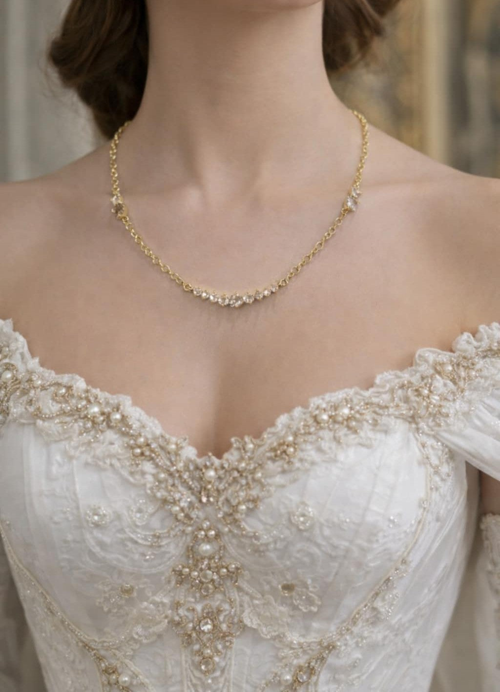 Le collier doré et brillant -  Éclat Impérial