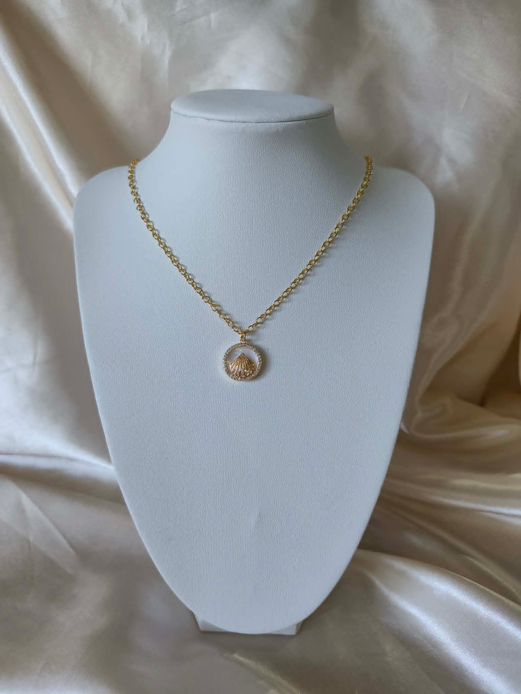 Collier "coquillage d'été"