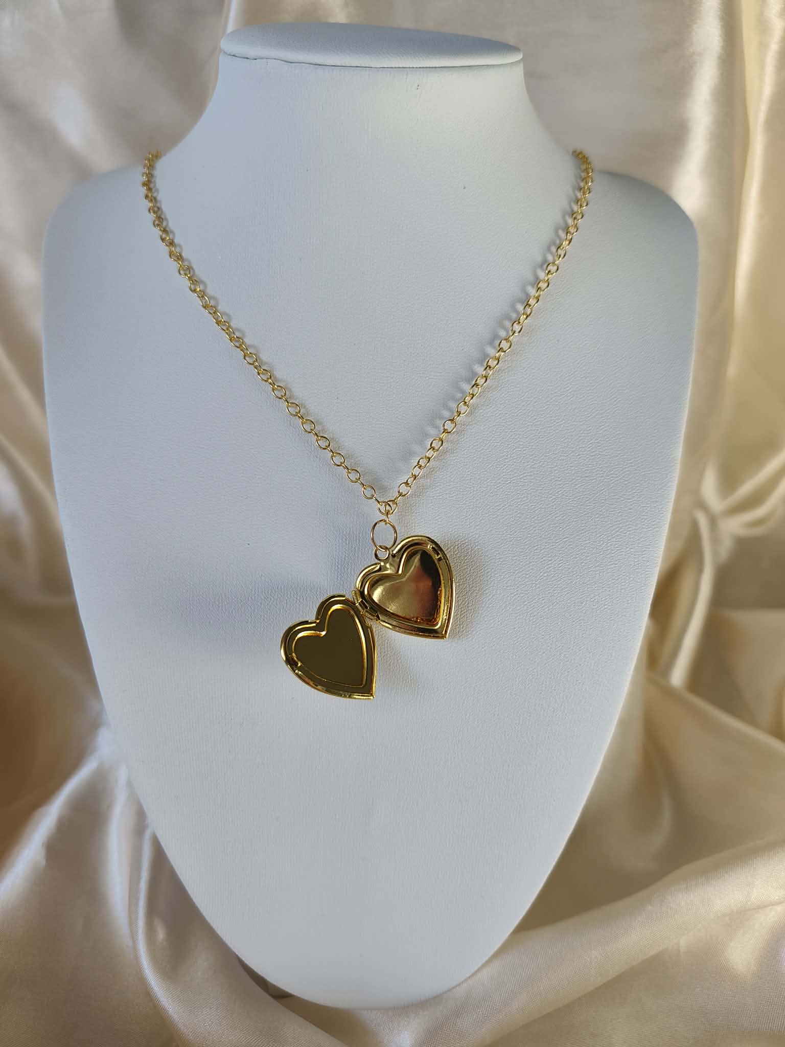 Collier Cœur Familial Royal – Médaillon Photo Élégant et Vintage