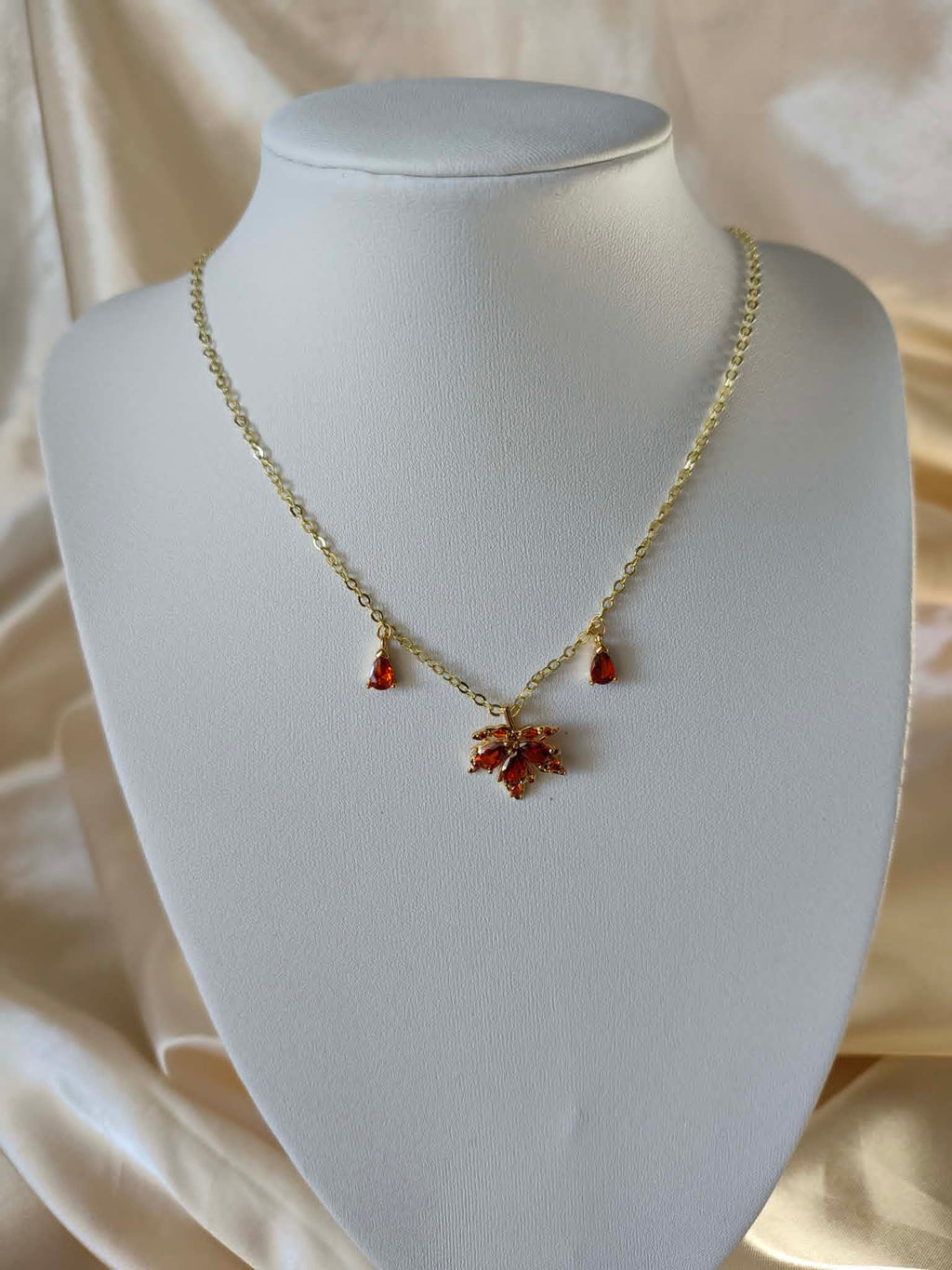 Collier "L’Automne de la Cour"
