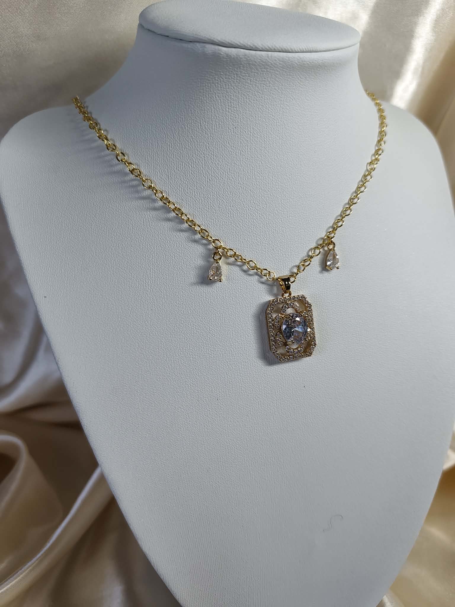Collier "élégance d'autrefois"