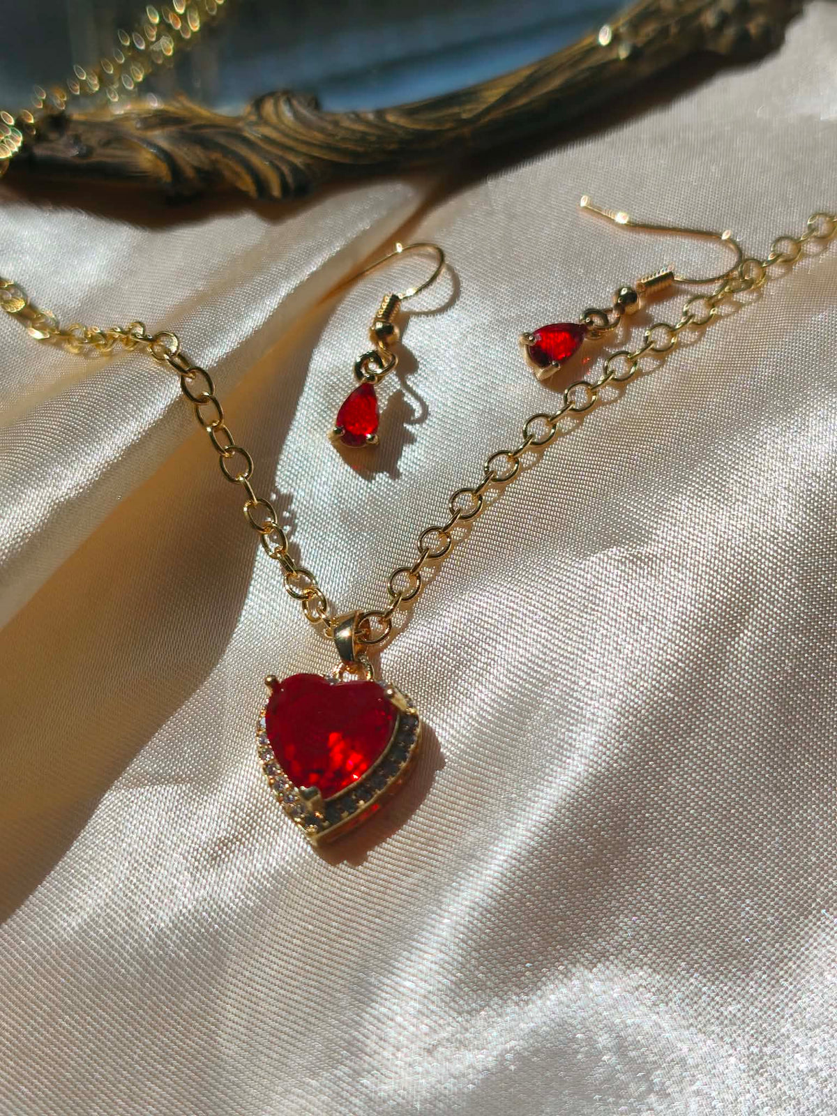 Parure "Le Cœur de Marie-Antoinette"