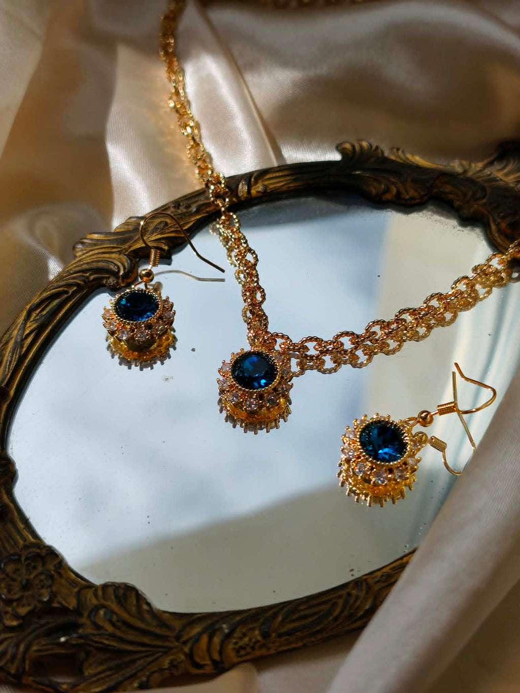 Parure "Le Saphir de Versailles"