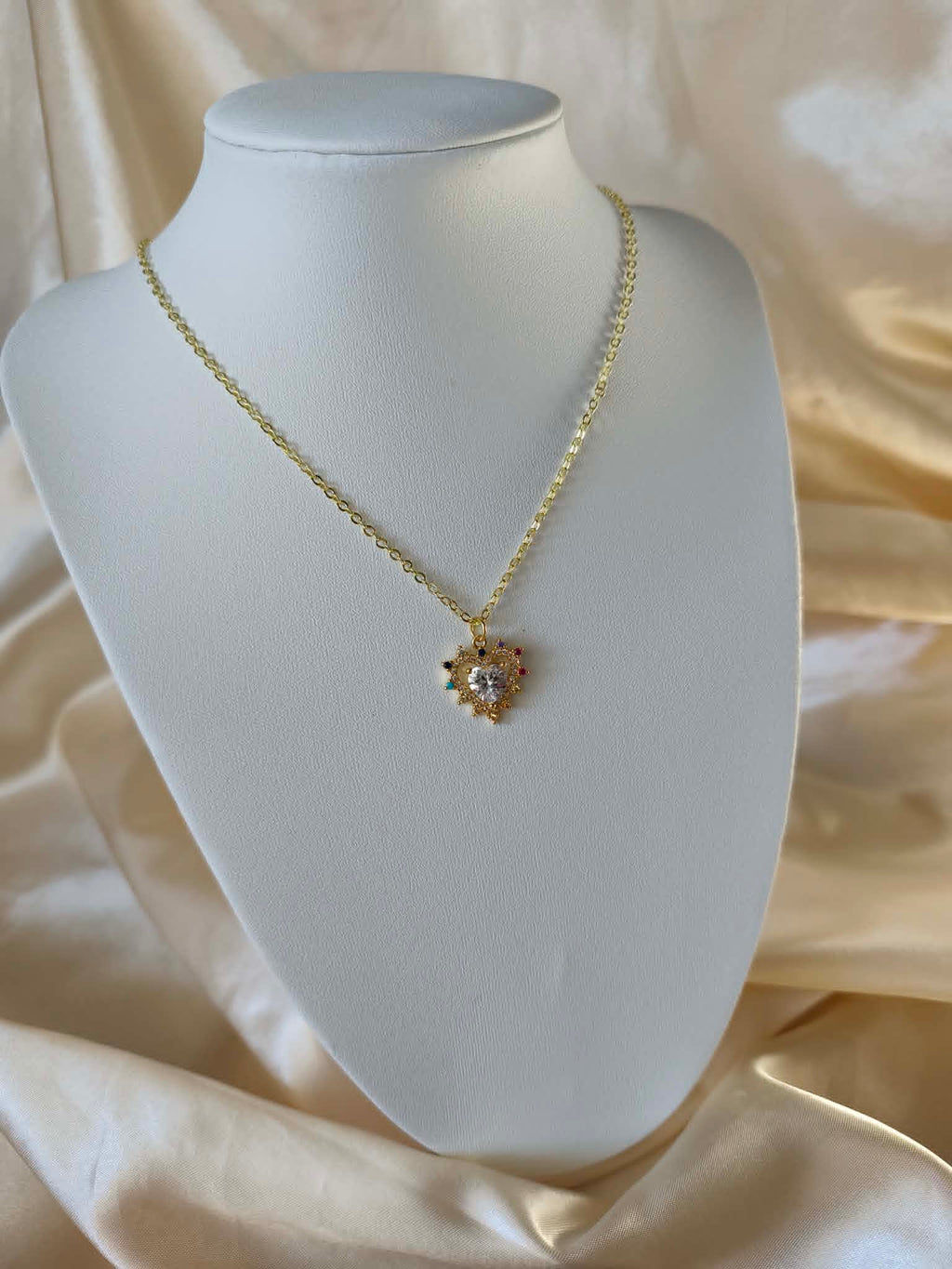 Collier "Cœur Royal"