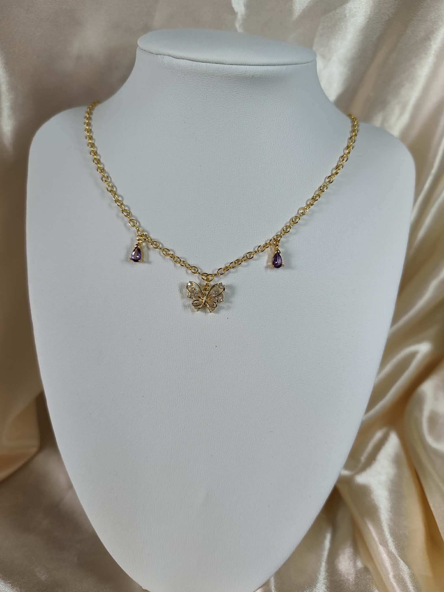 Collier "Papillon violet"