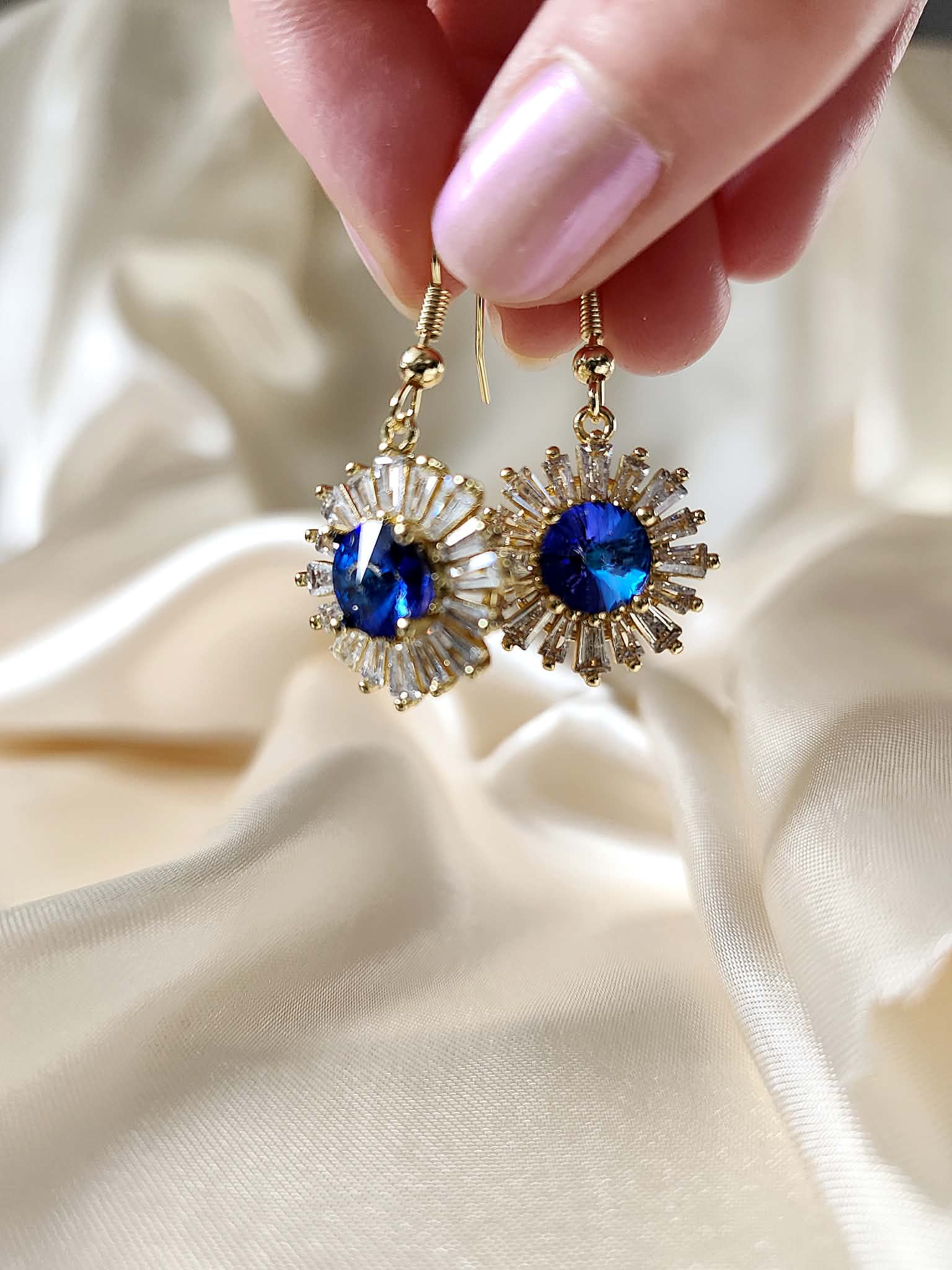 Boucles d'oreilles "Les Soleils de Saphir"
