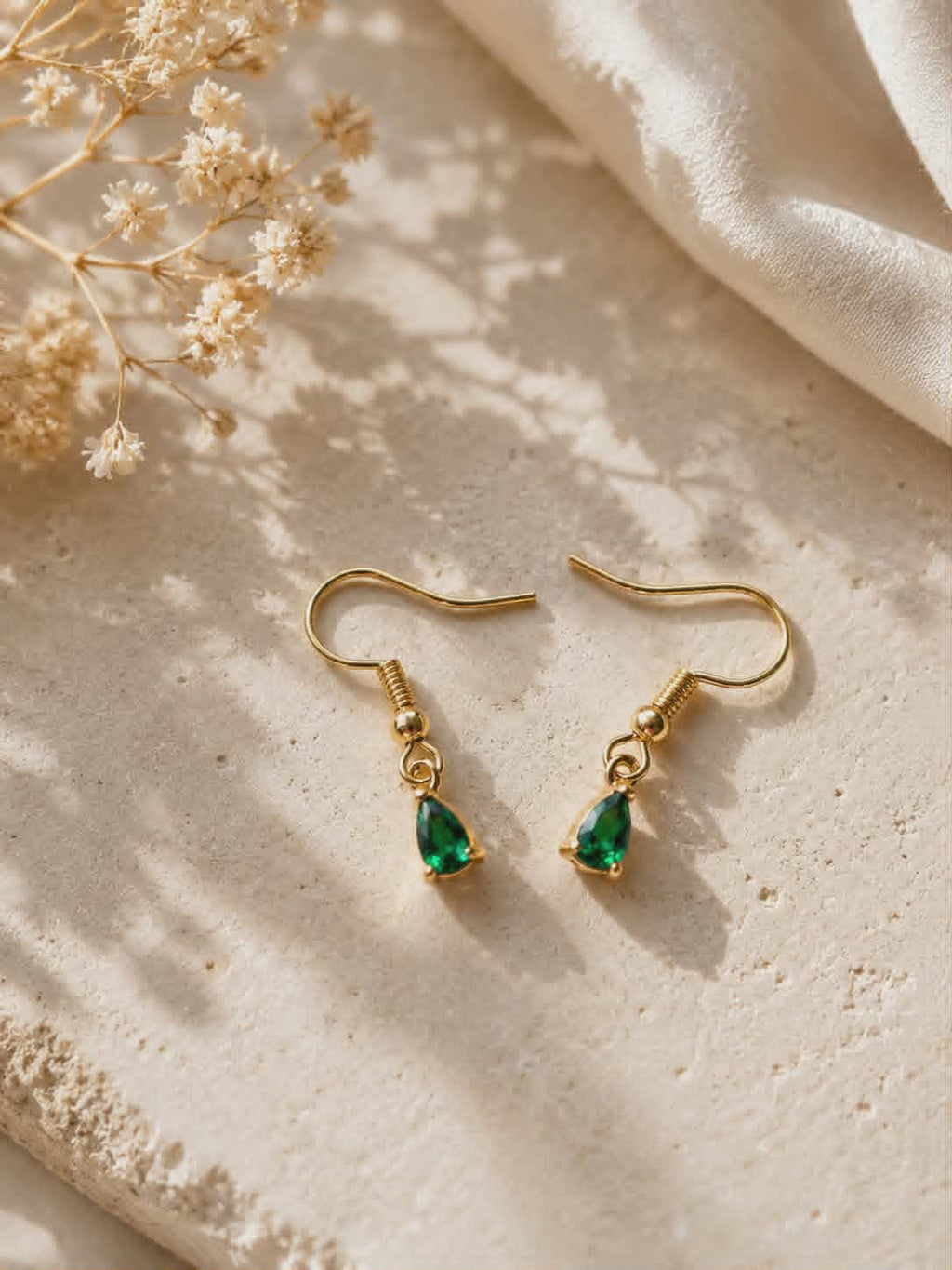 Boucles d'oreilles "Les Gouttes d’Émeraude"