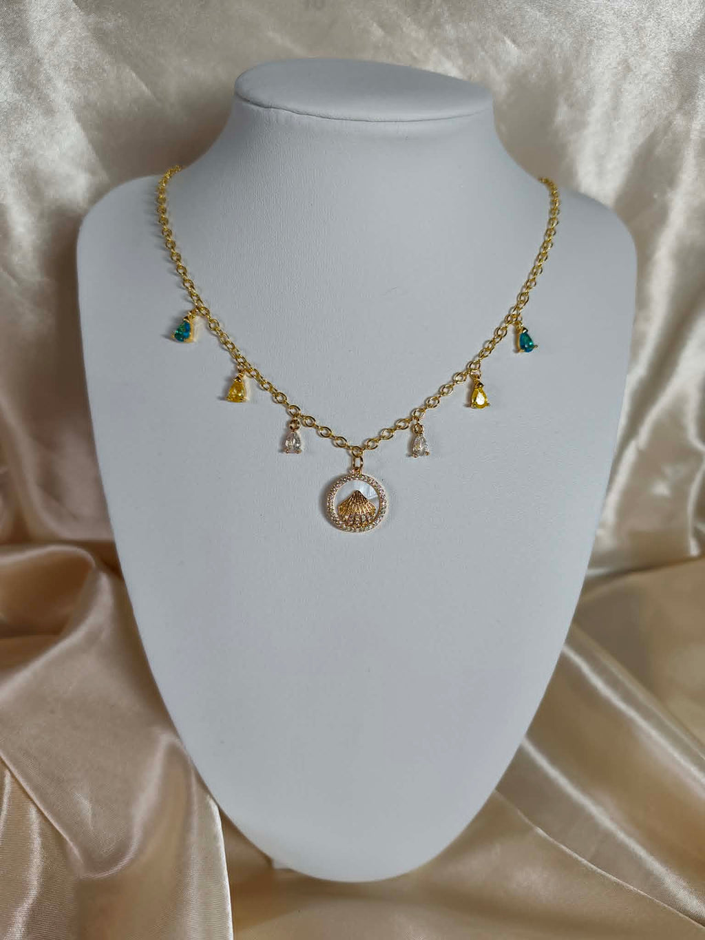Collier "coquillage"