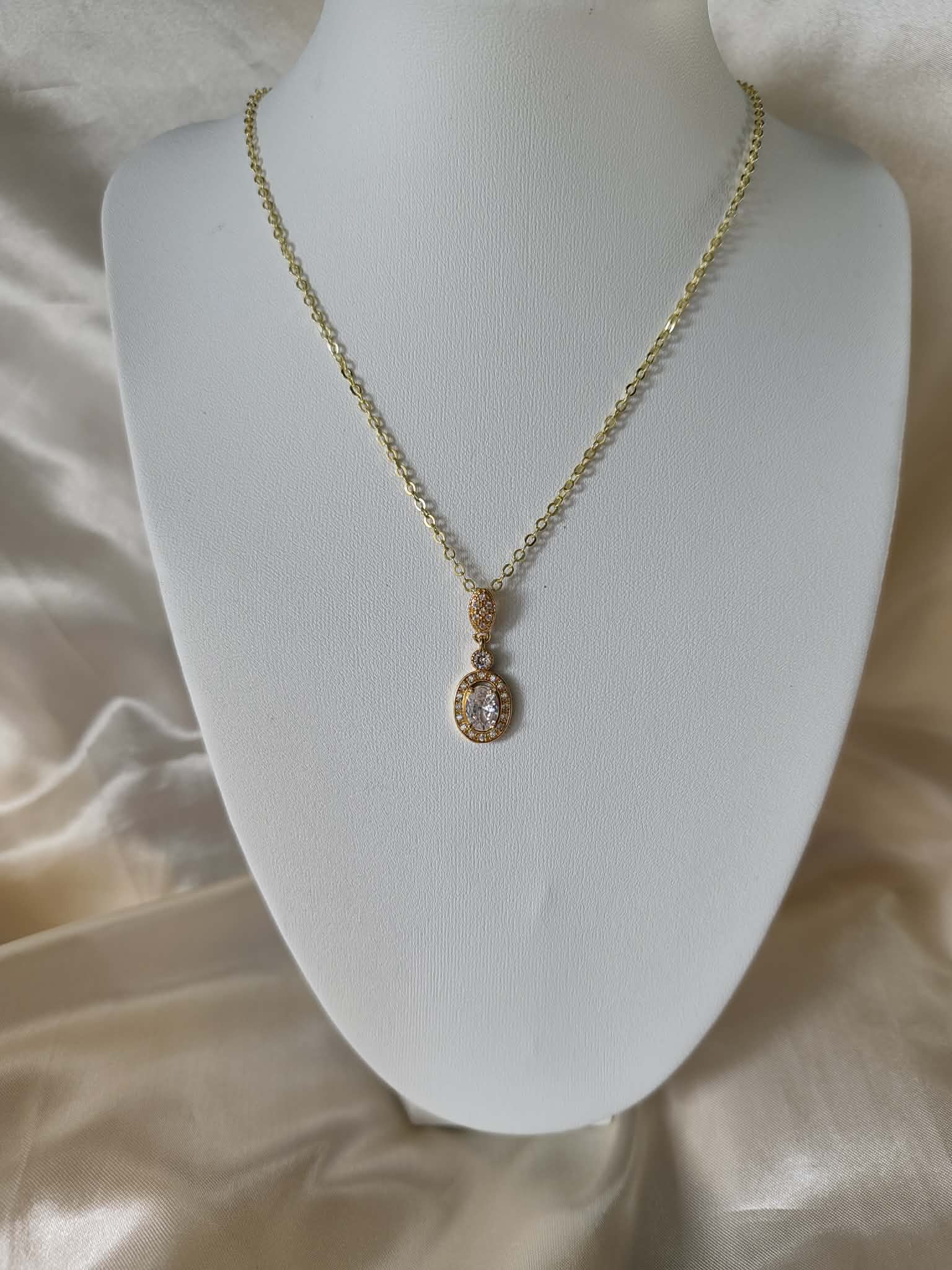 Collier "Le Médaillon Royal"