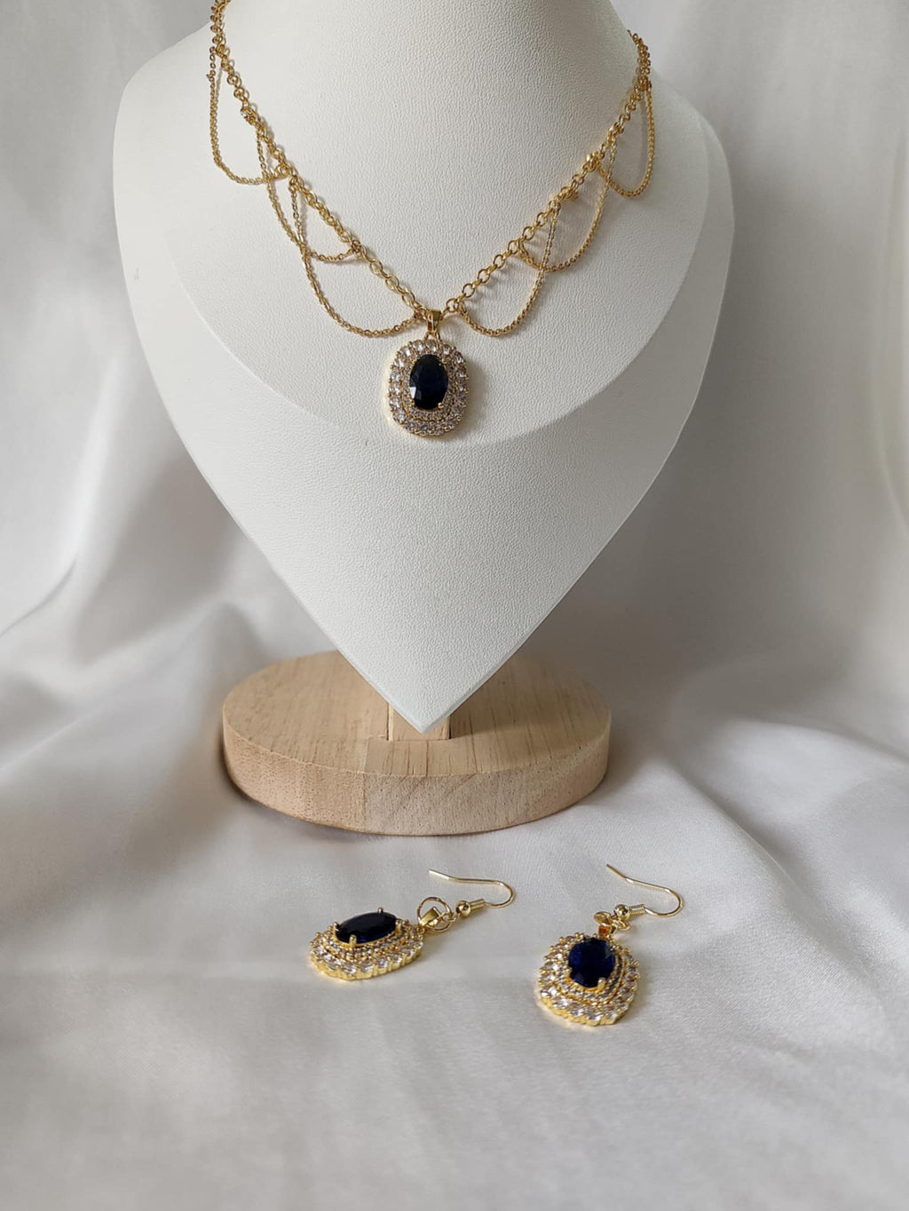 La parure doré et bleu saphir - Majesté