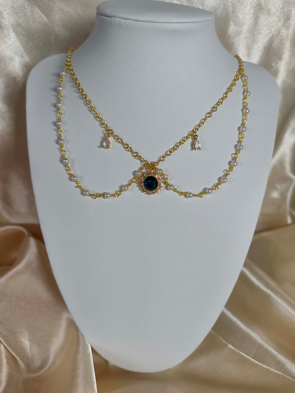 Parure "bleu royal"