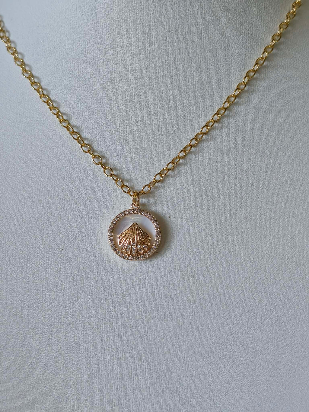 Collier "coquillage d'été"