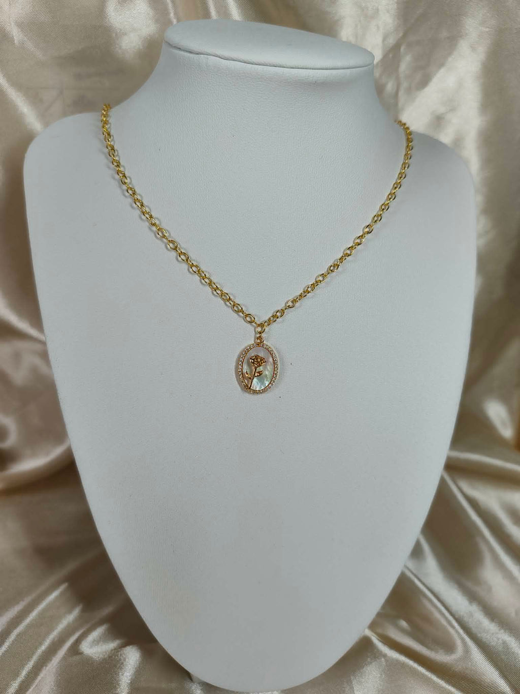Collier "La Rose de Versailles"