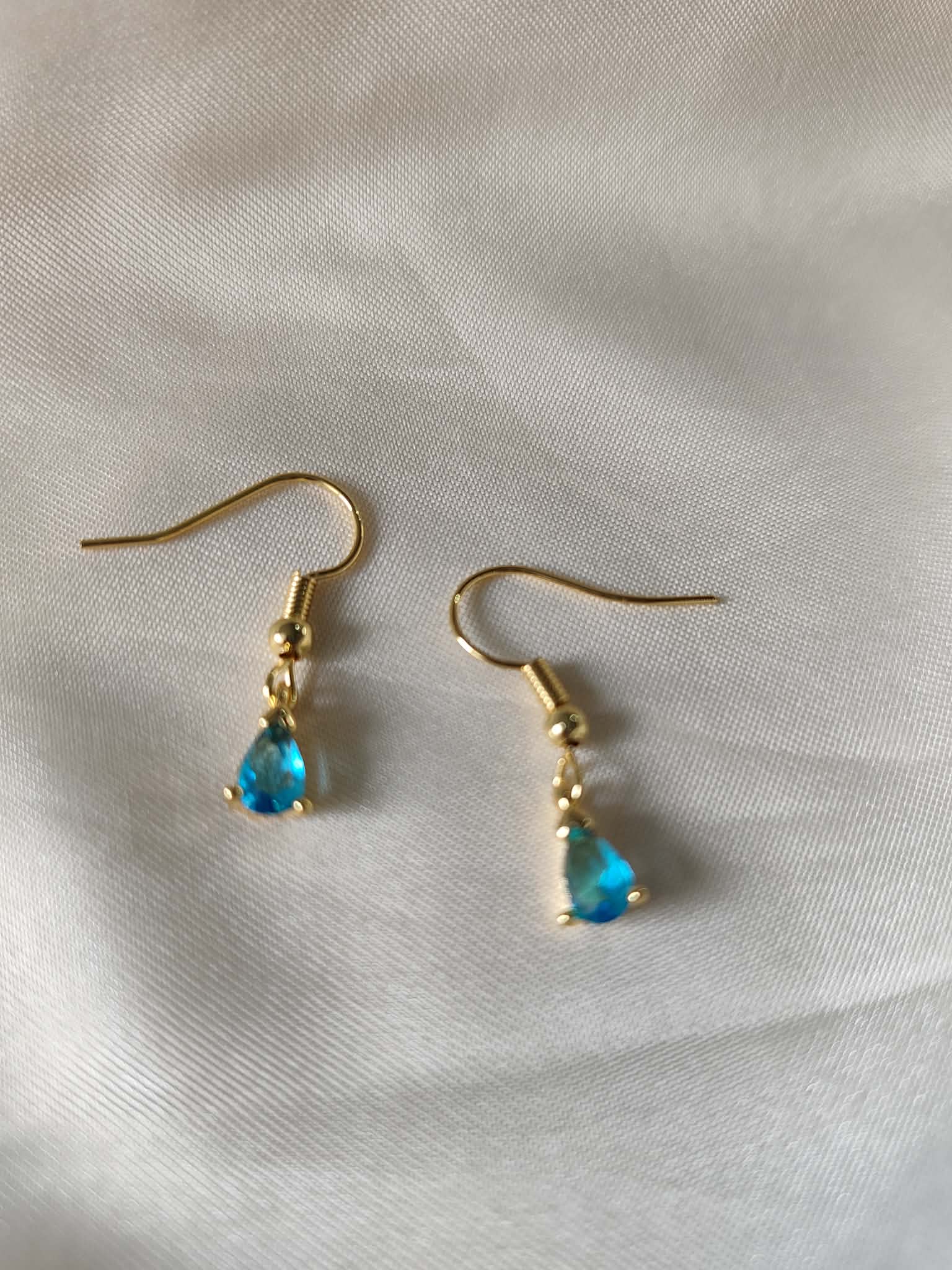 Boucles d'oreilles "Larmes Bleues"