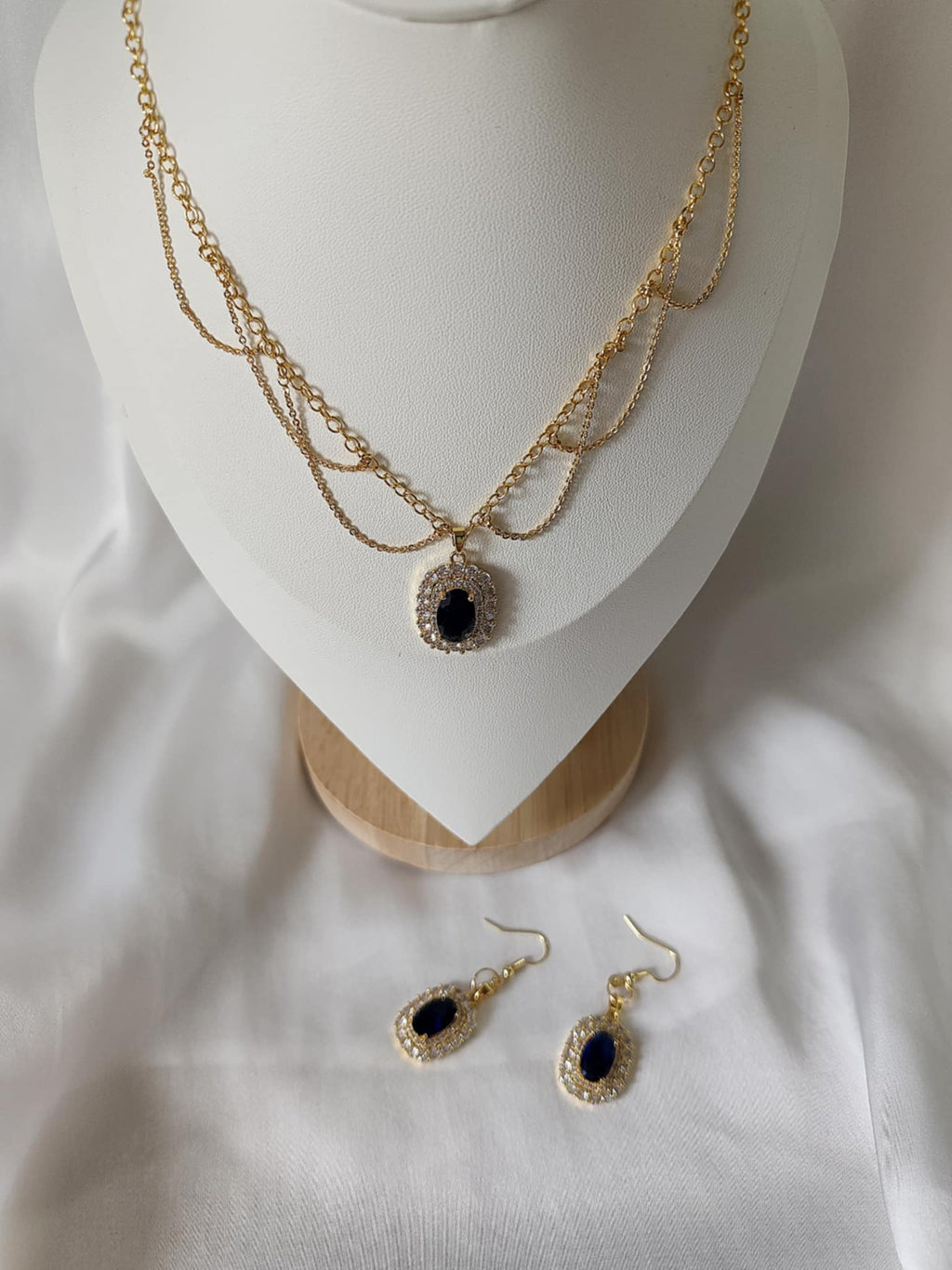 La parure doré et bleu saphir - Majesté