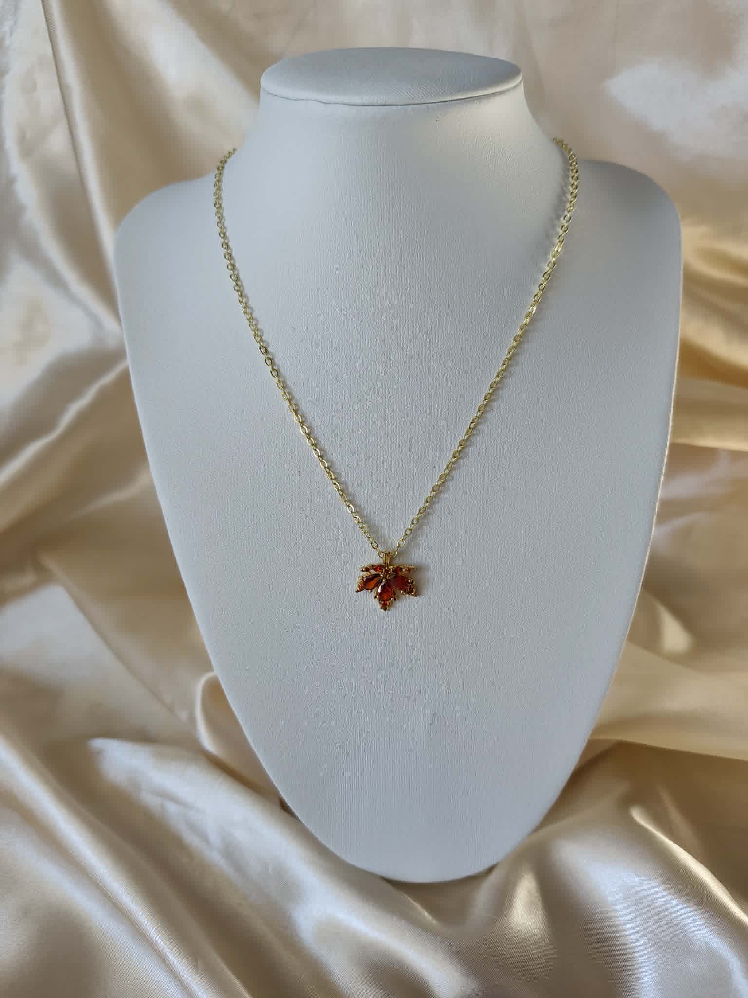 Collier "L’Érable Royal"
