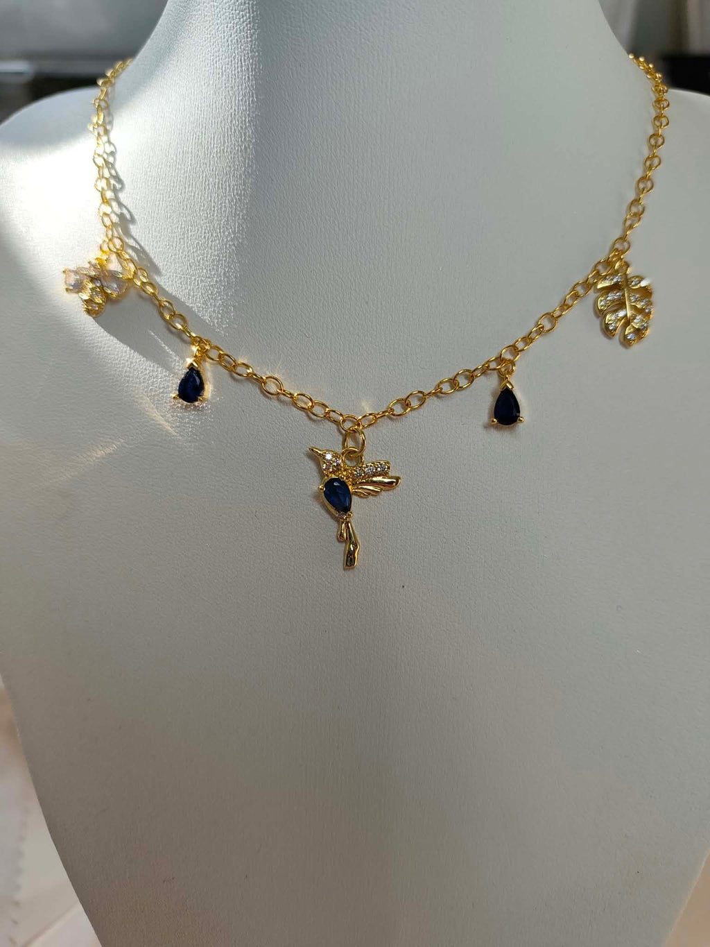 collier "Le Jardin Secret de la Reine"