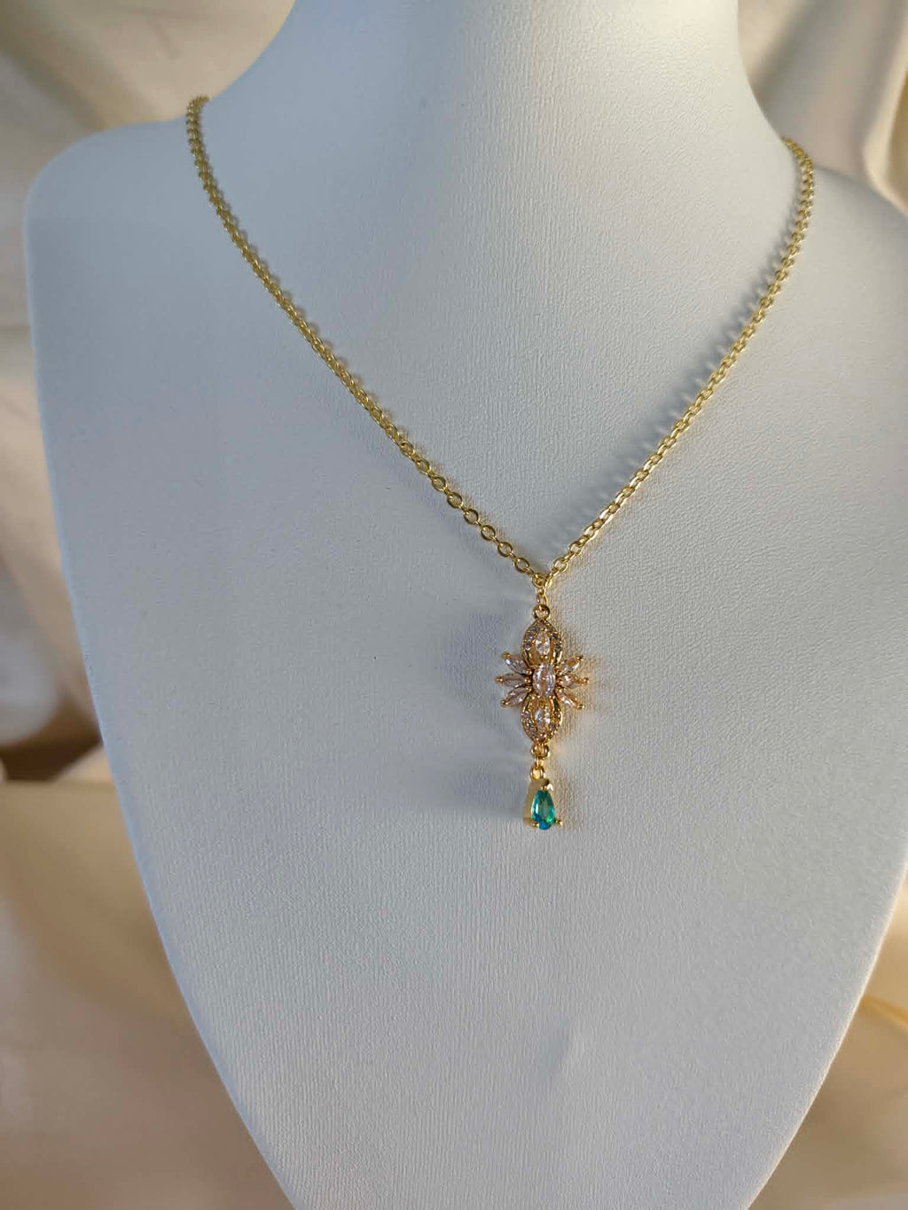 Collier "L’Éclat d’Azura"