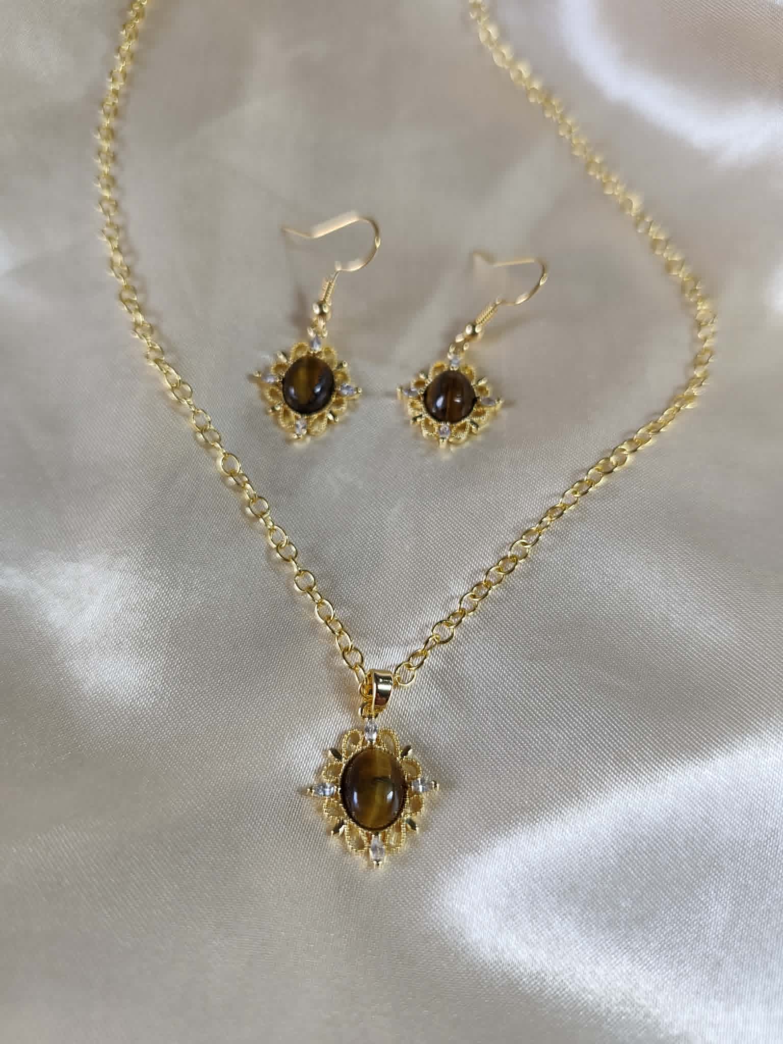 parure "oeil de tigre"