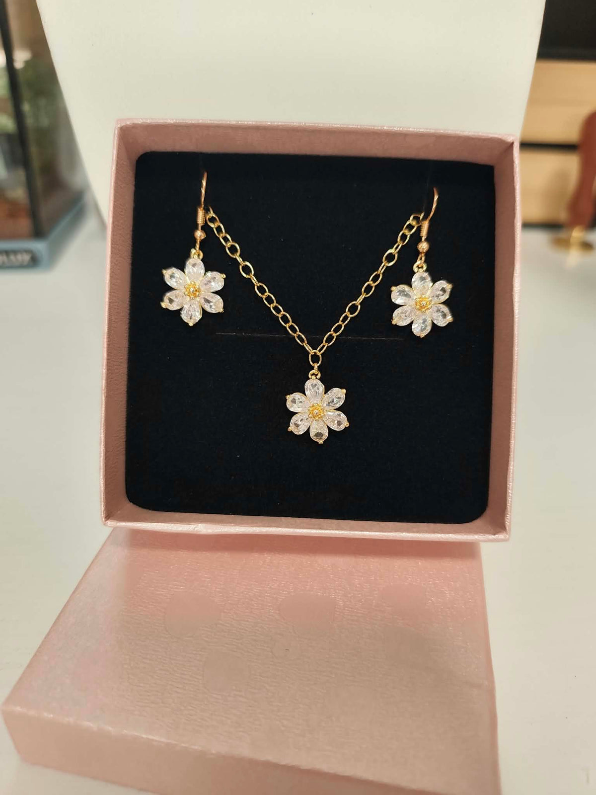 parure "Les Fleurs du Palais"
