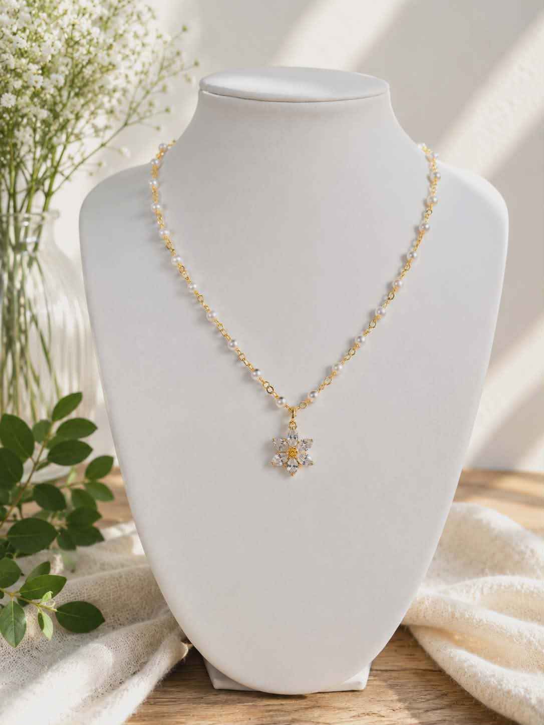 Collier "fleur d'or perle"