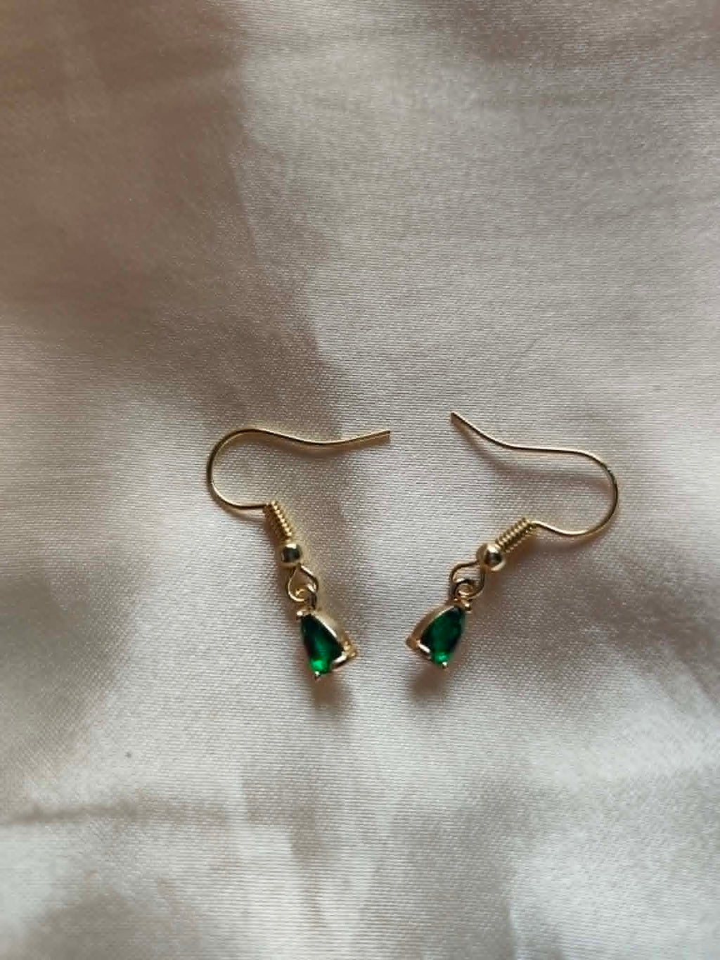Boucles d'oreilles "Les Gouttes d’Émeraude"