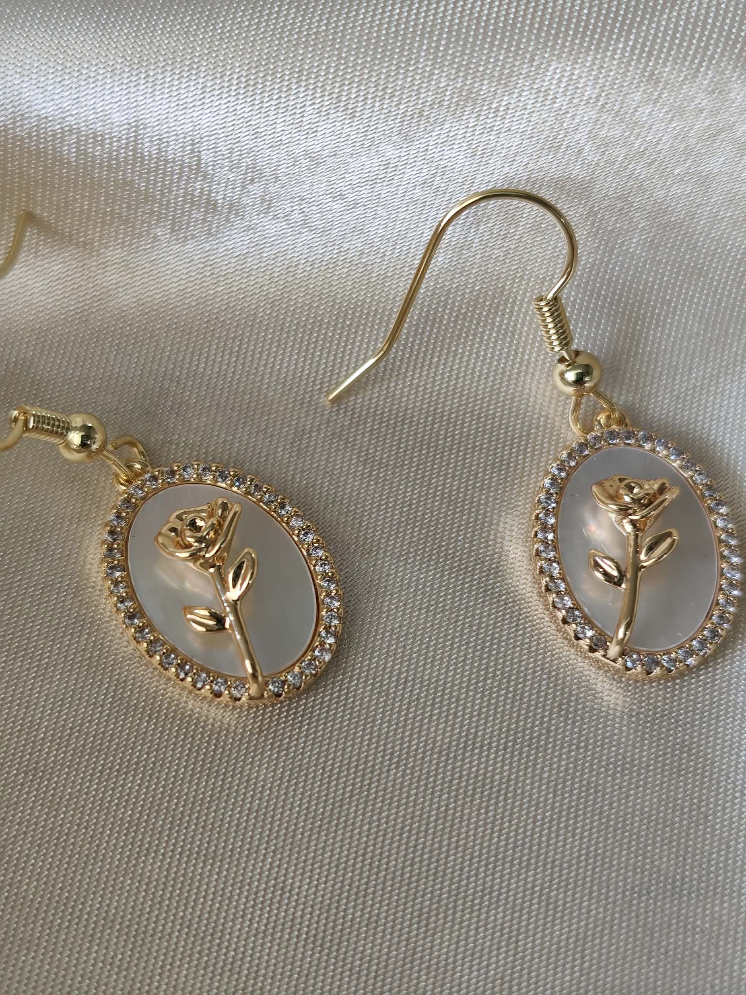 Boucles d'oreilles "Les Roses du Palais"