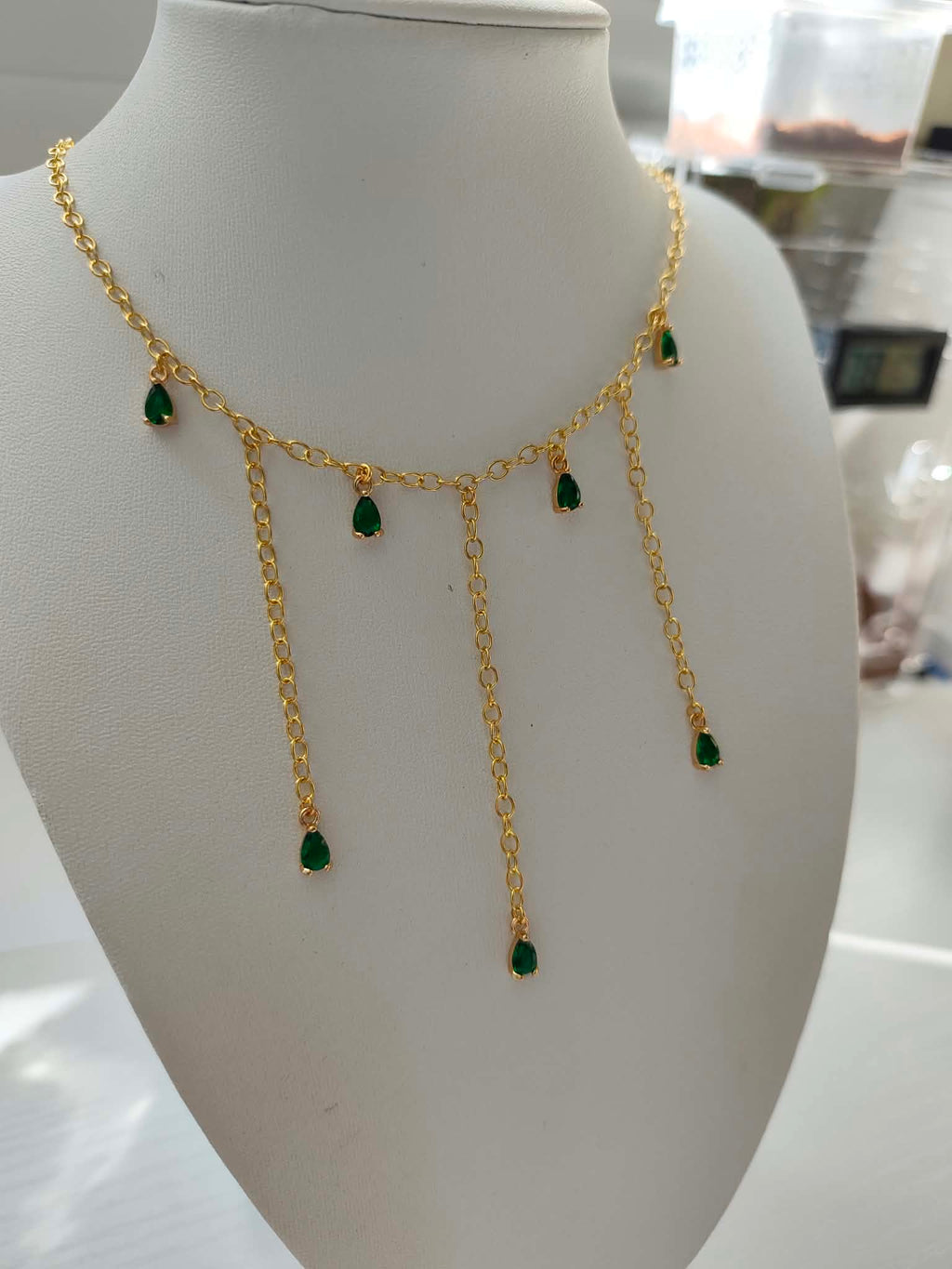 Collier "Le Bal d’Émeraude"