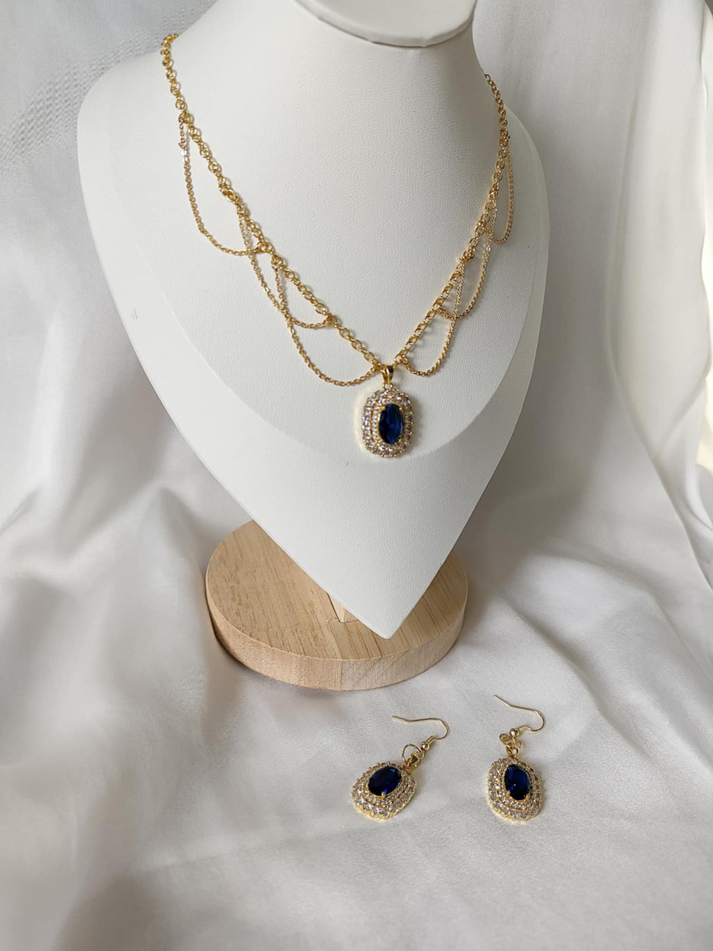 La parure doré et bleu saphir - Majesté