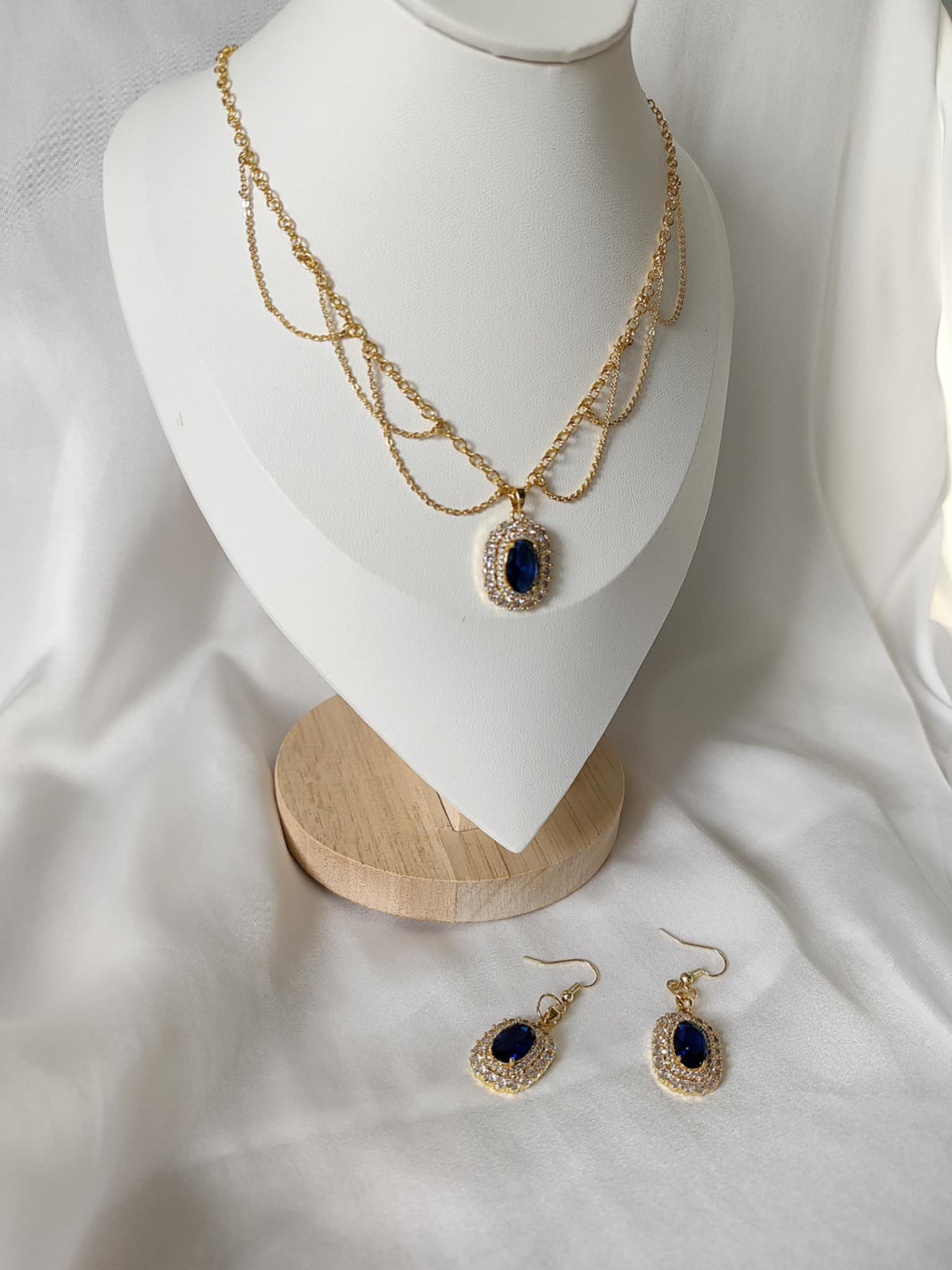 La parure doré et bleu saphir - Majesté