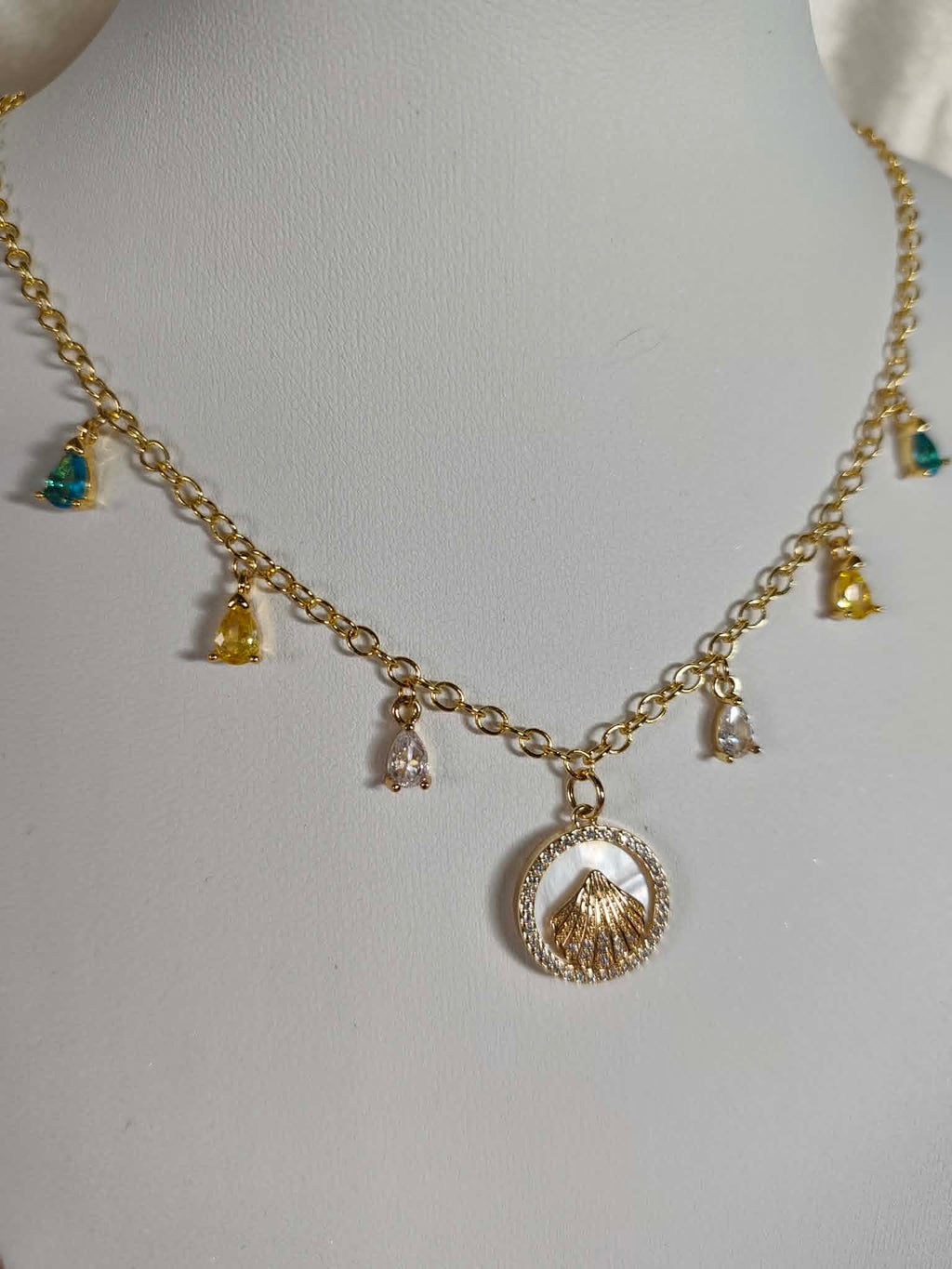 Collier "coquillage"