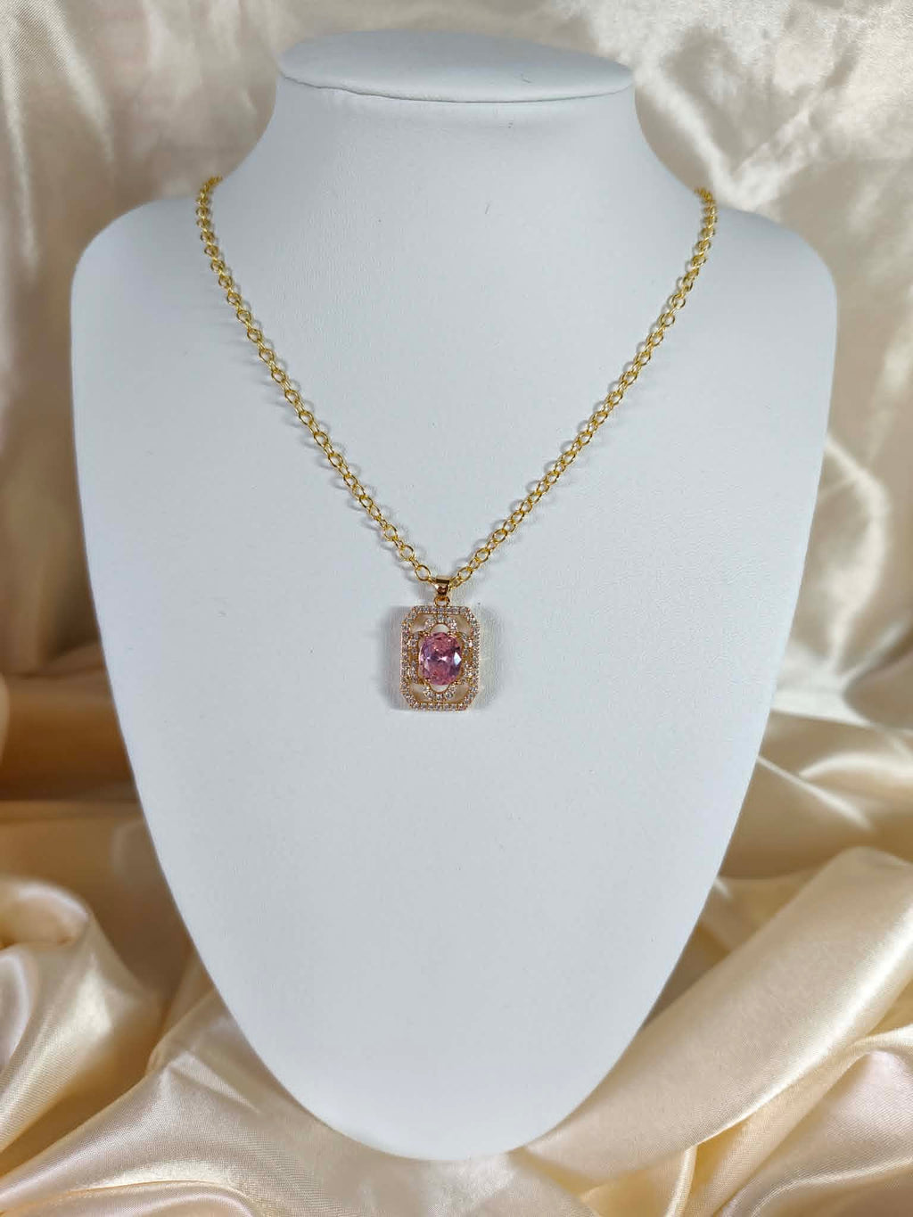Collier "éclat rose"