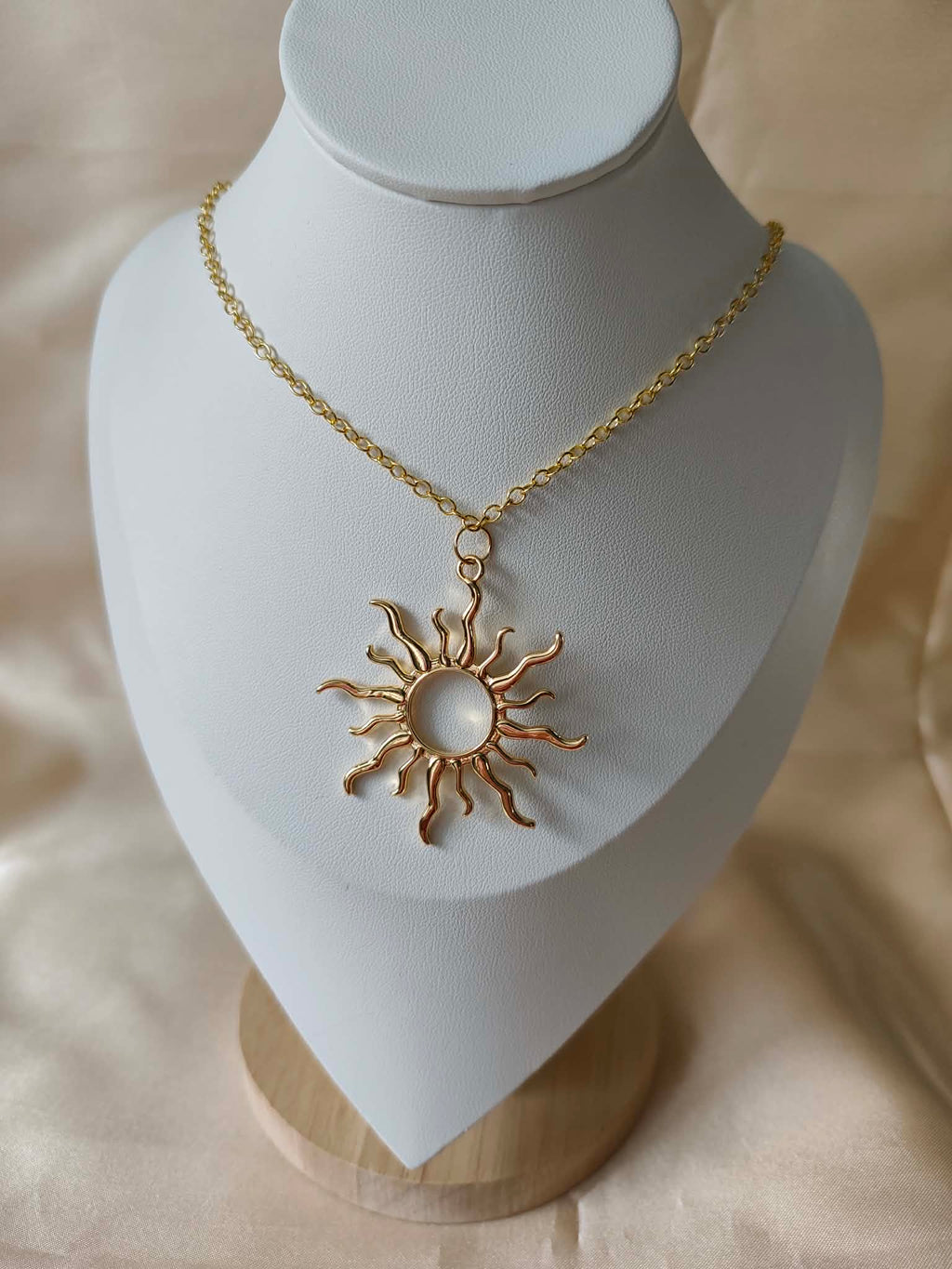 Collier "Soleil doré"