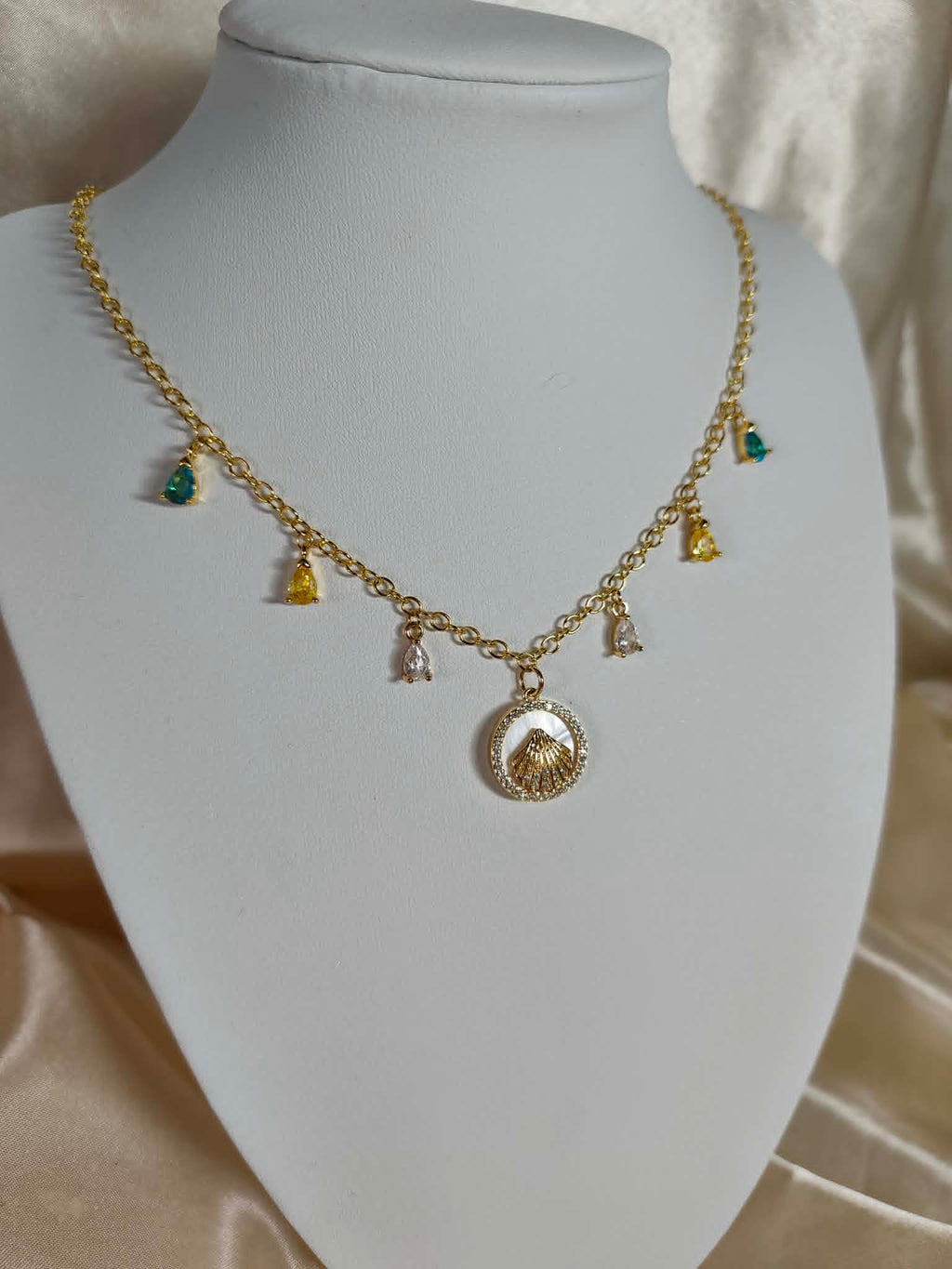 Collier "coquillage"