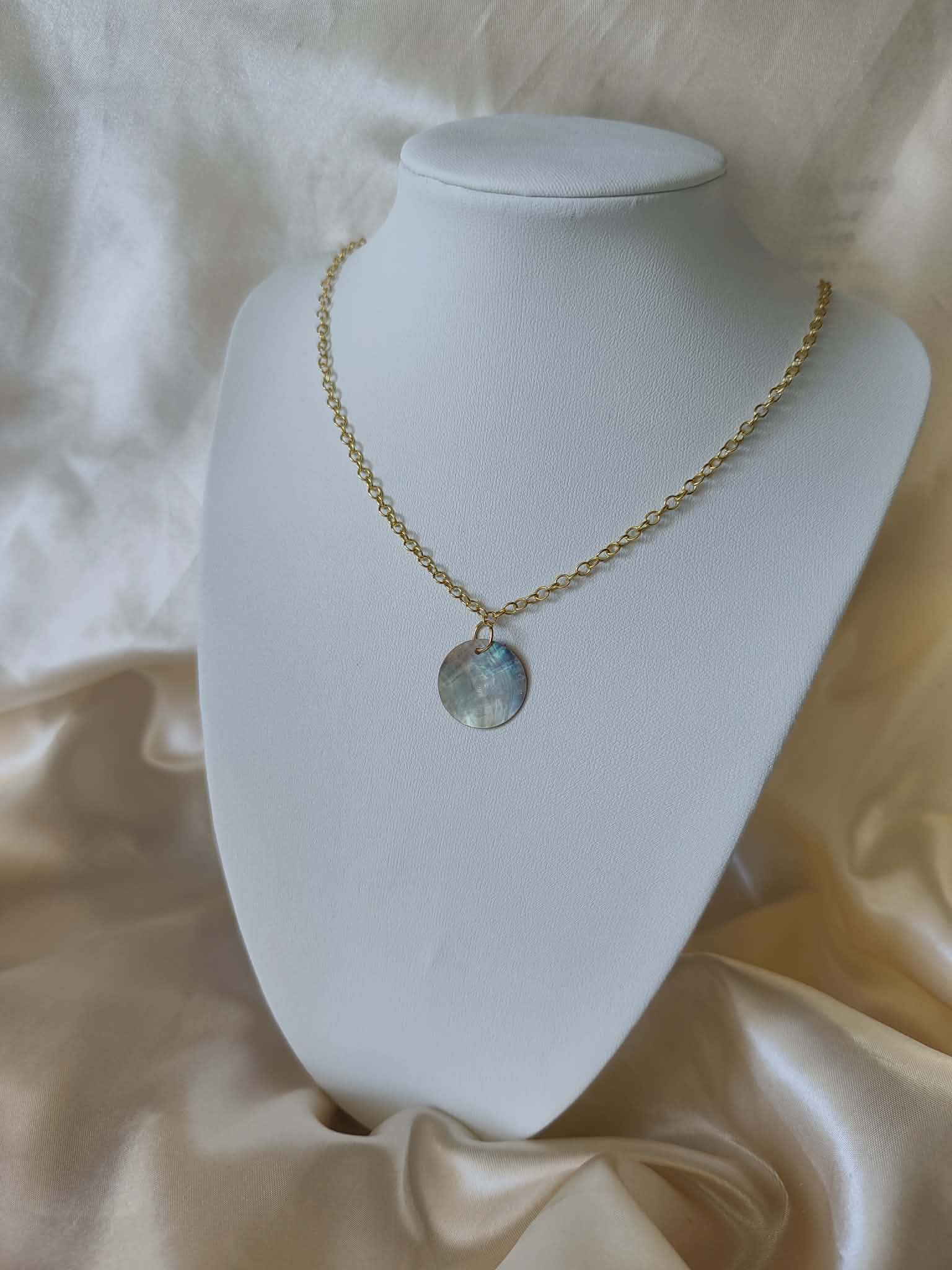 Collier "coquillage nacré"
