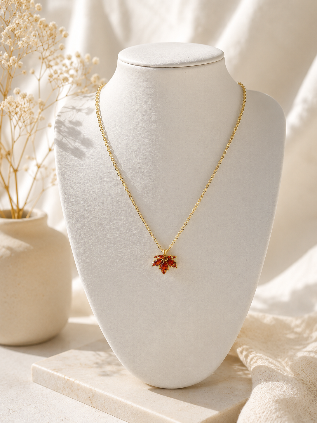 Collier "L’Érable Royal"