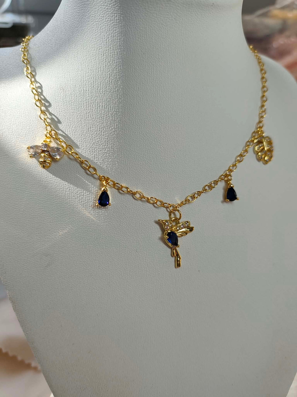 collier "Le Jardin Secret de la Reine"