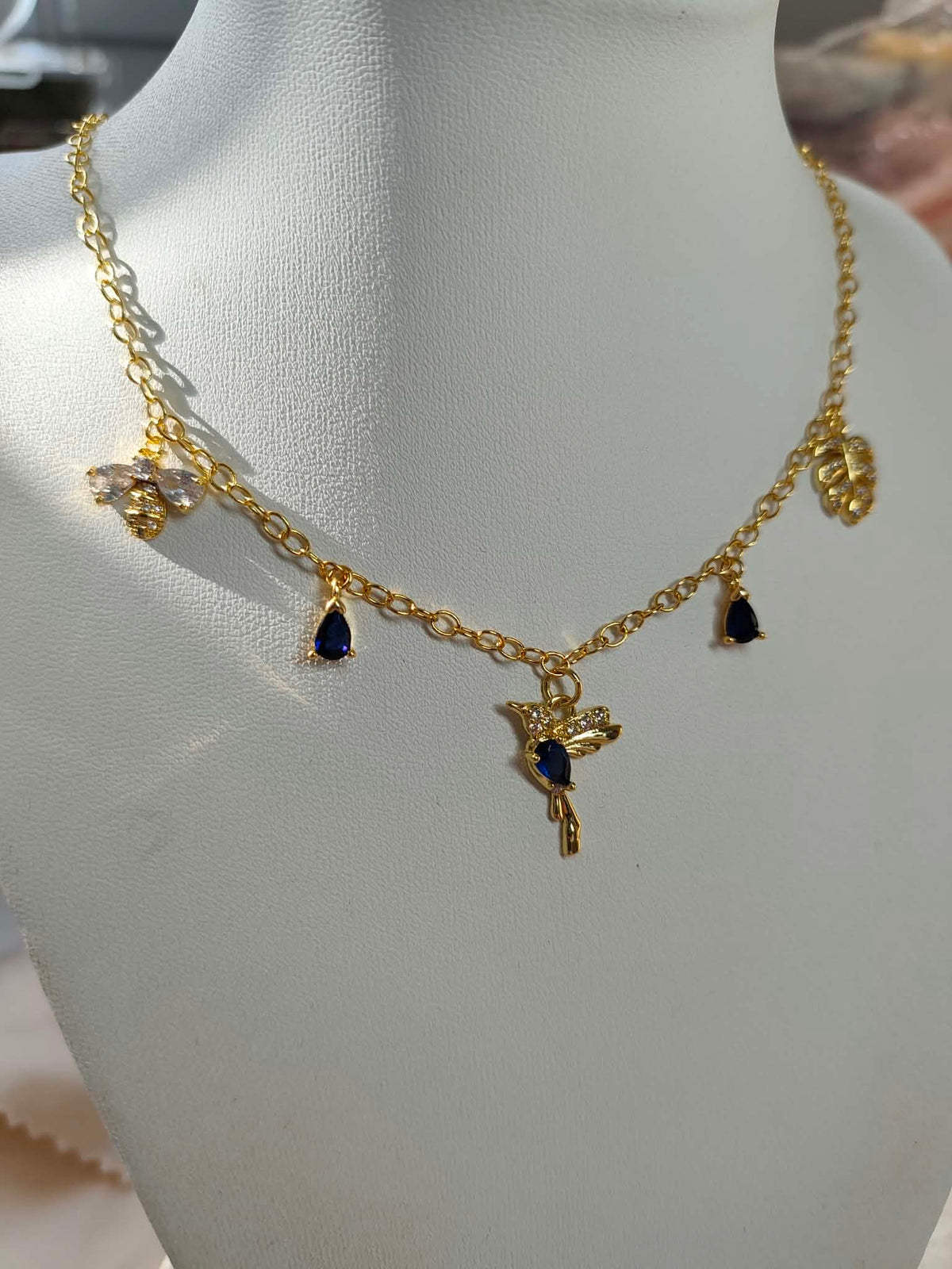 collier "Le Jardin Secret de la Reine"