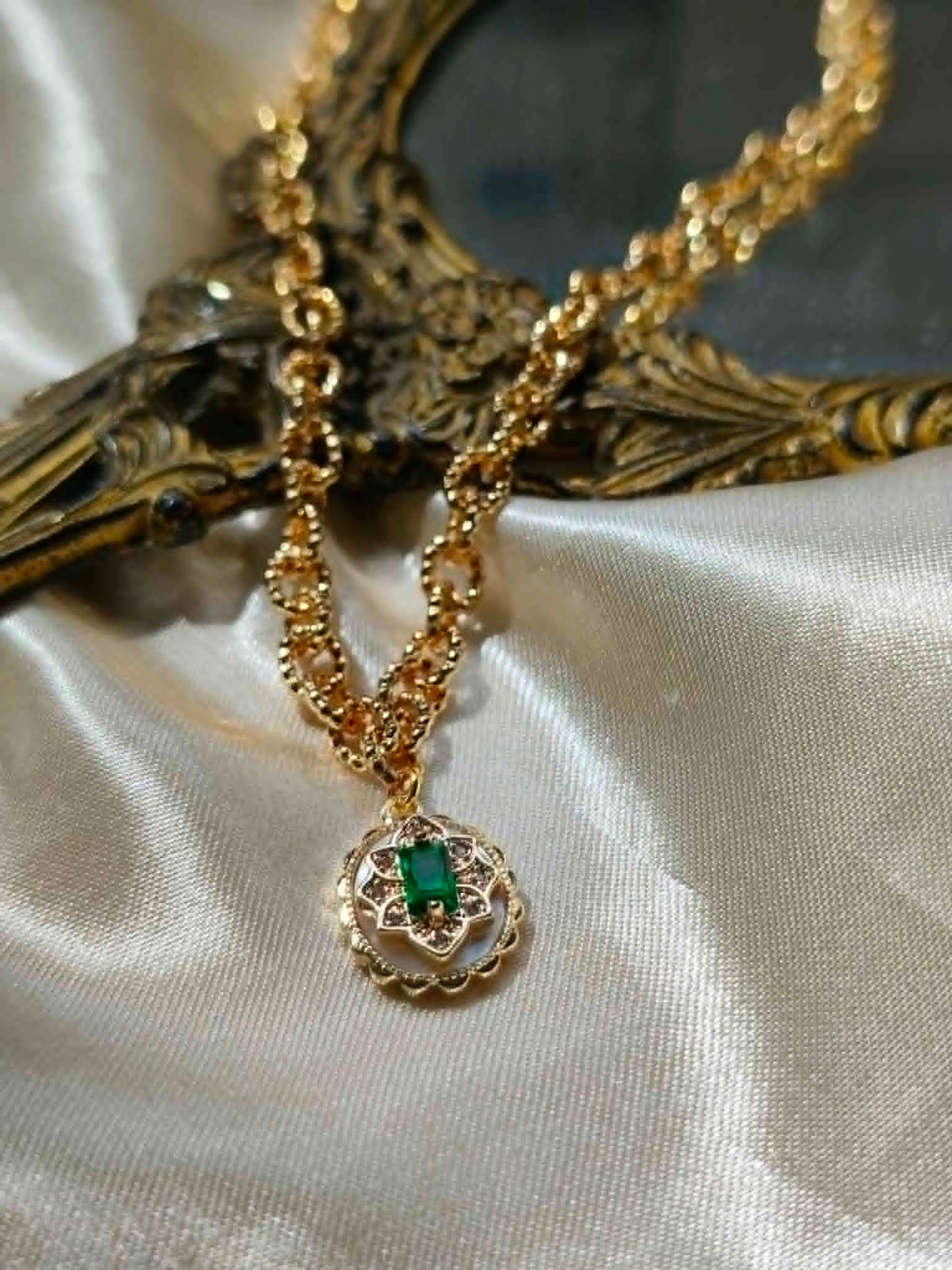 Collier "L’Émeraude d’Eugénie"