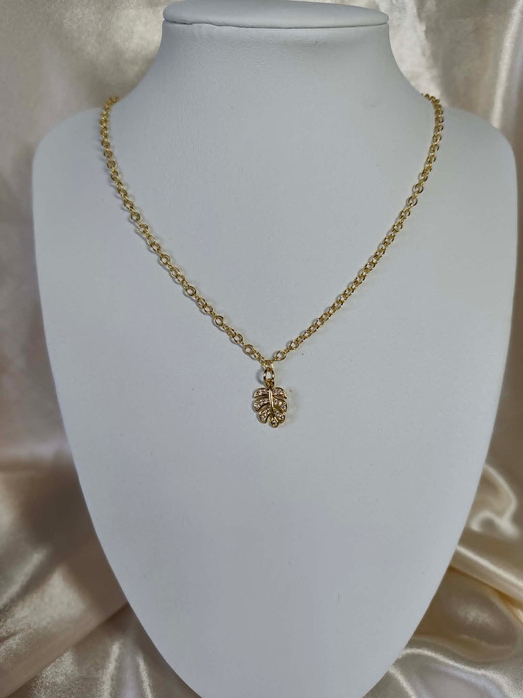 Collier "Monstera"