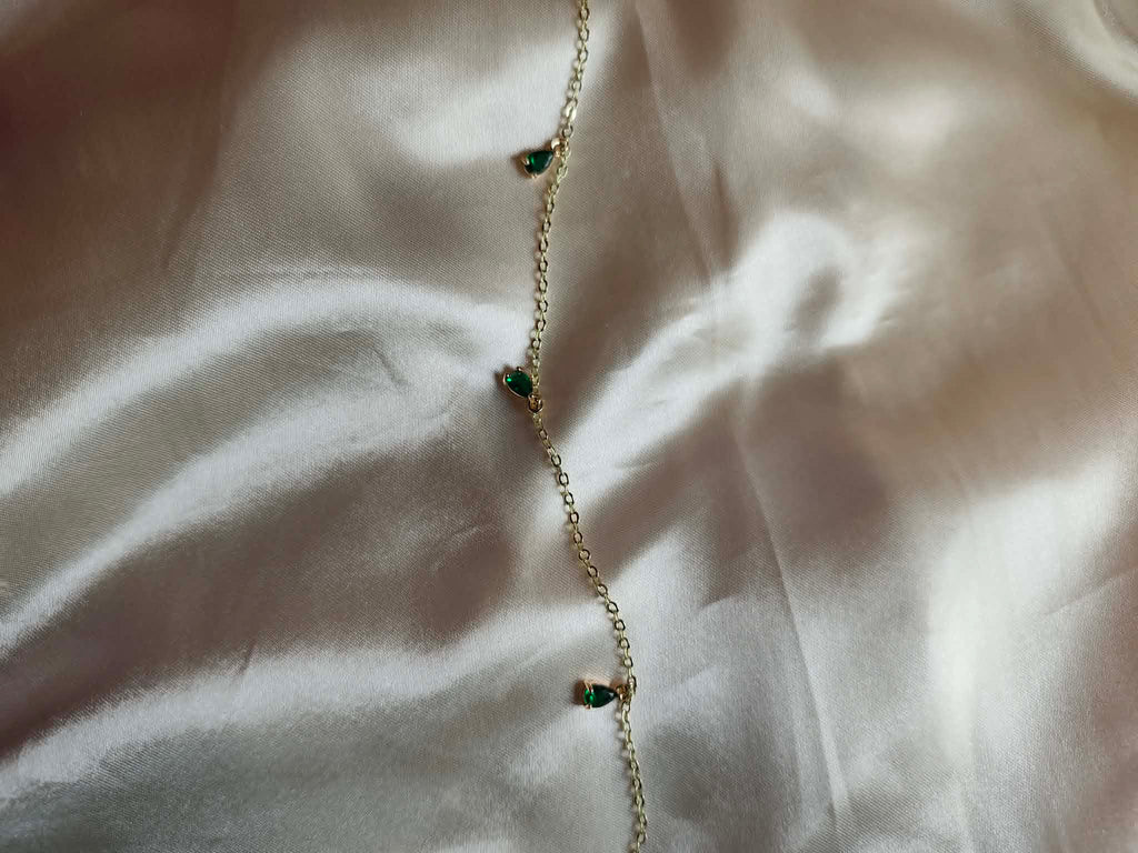 Bracelet de cheville "Rosée d’Émeraude"