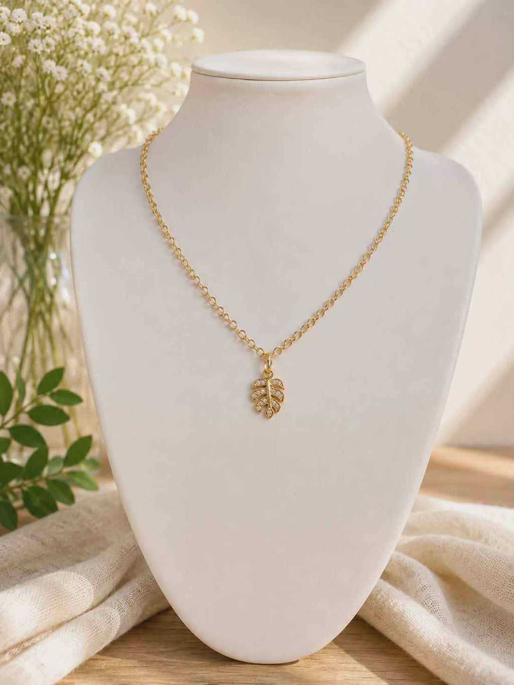 Collier "Monstera"