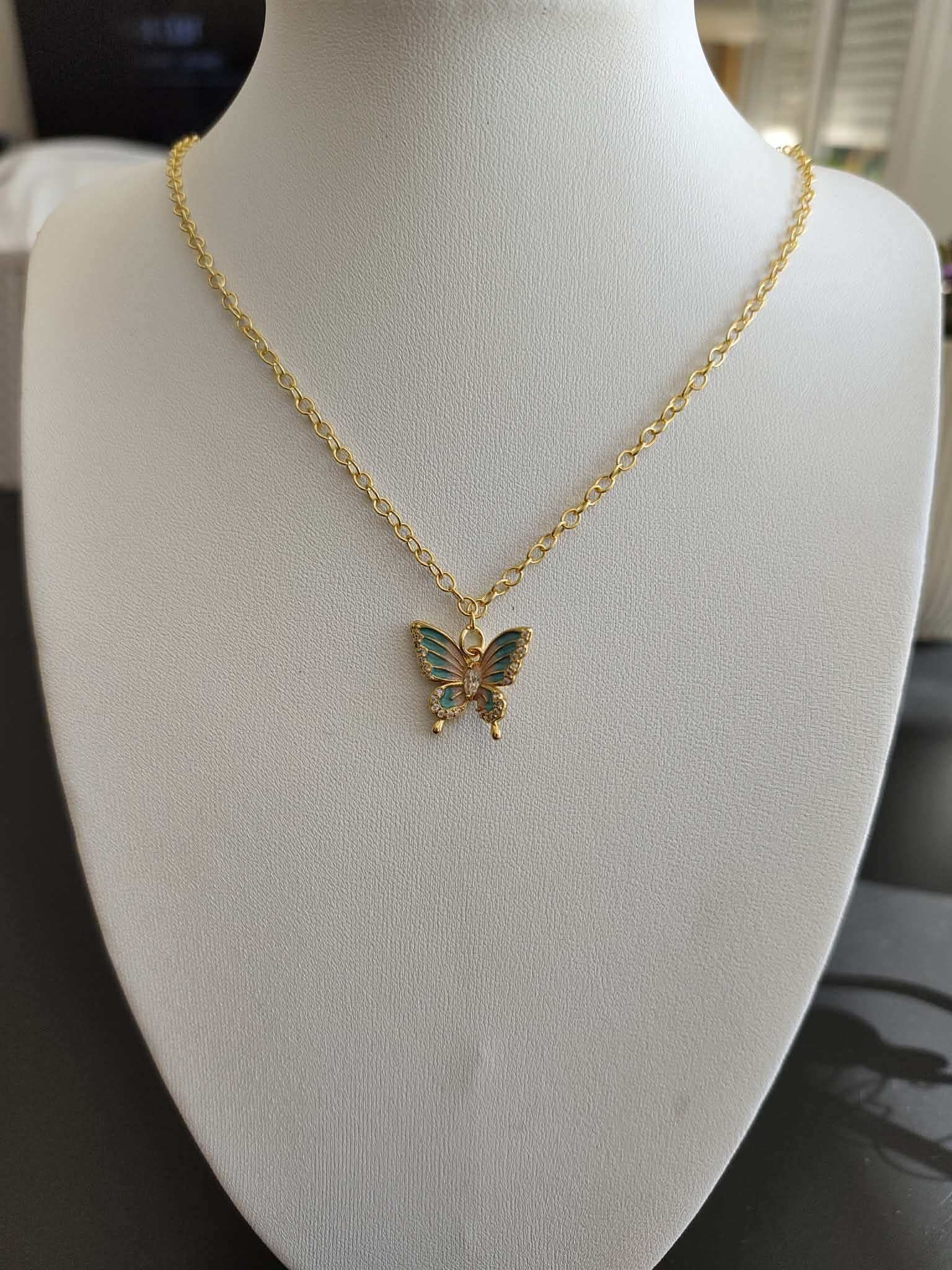 Collier "Papillon magique"