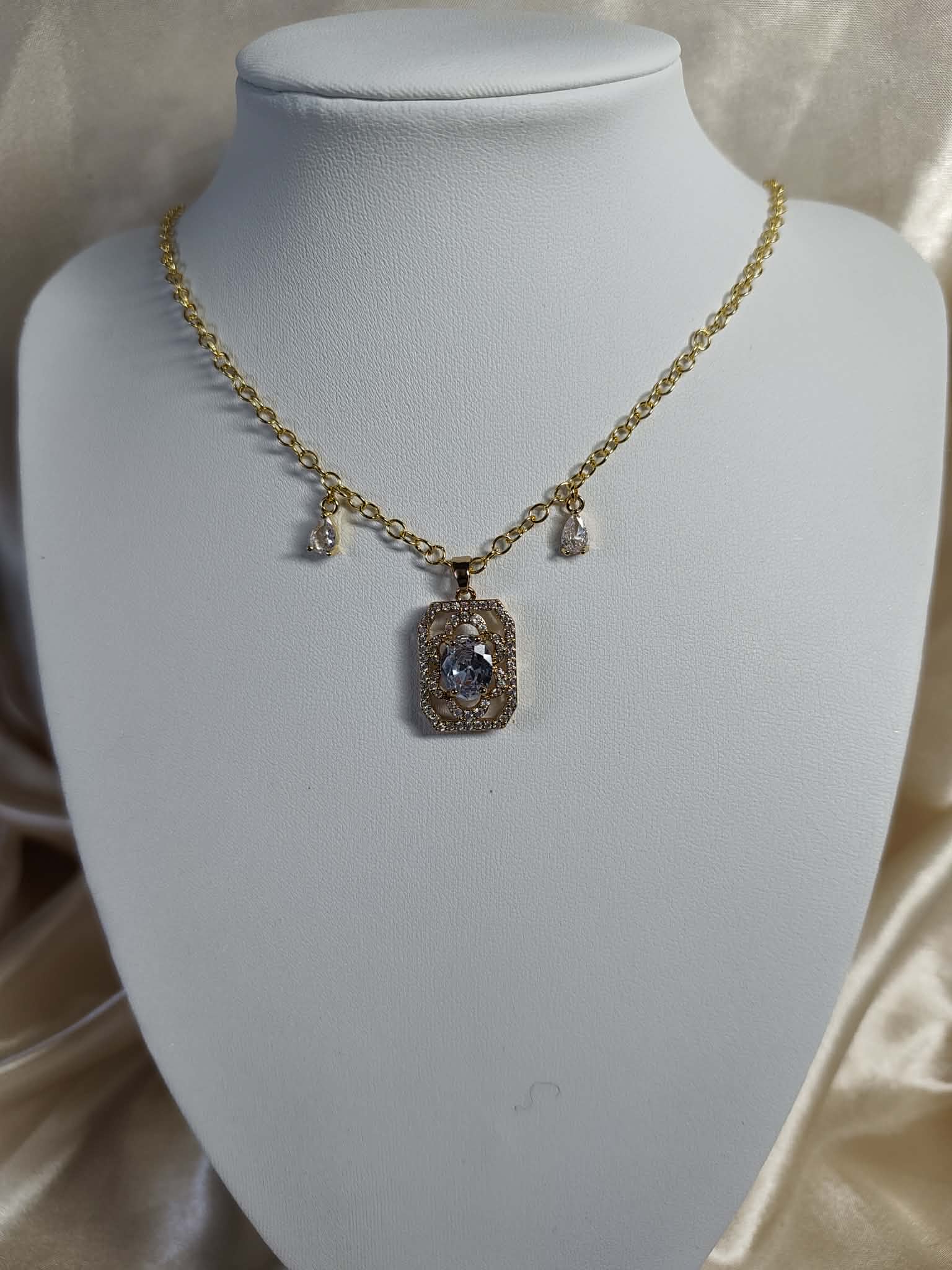 Collier "élégance d'autrefois"